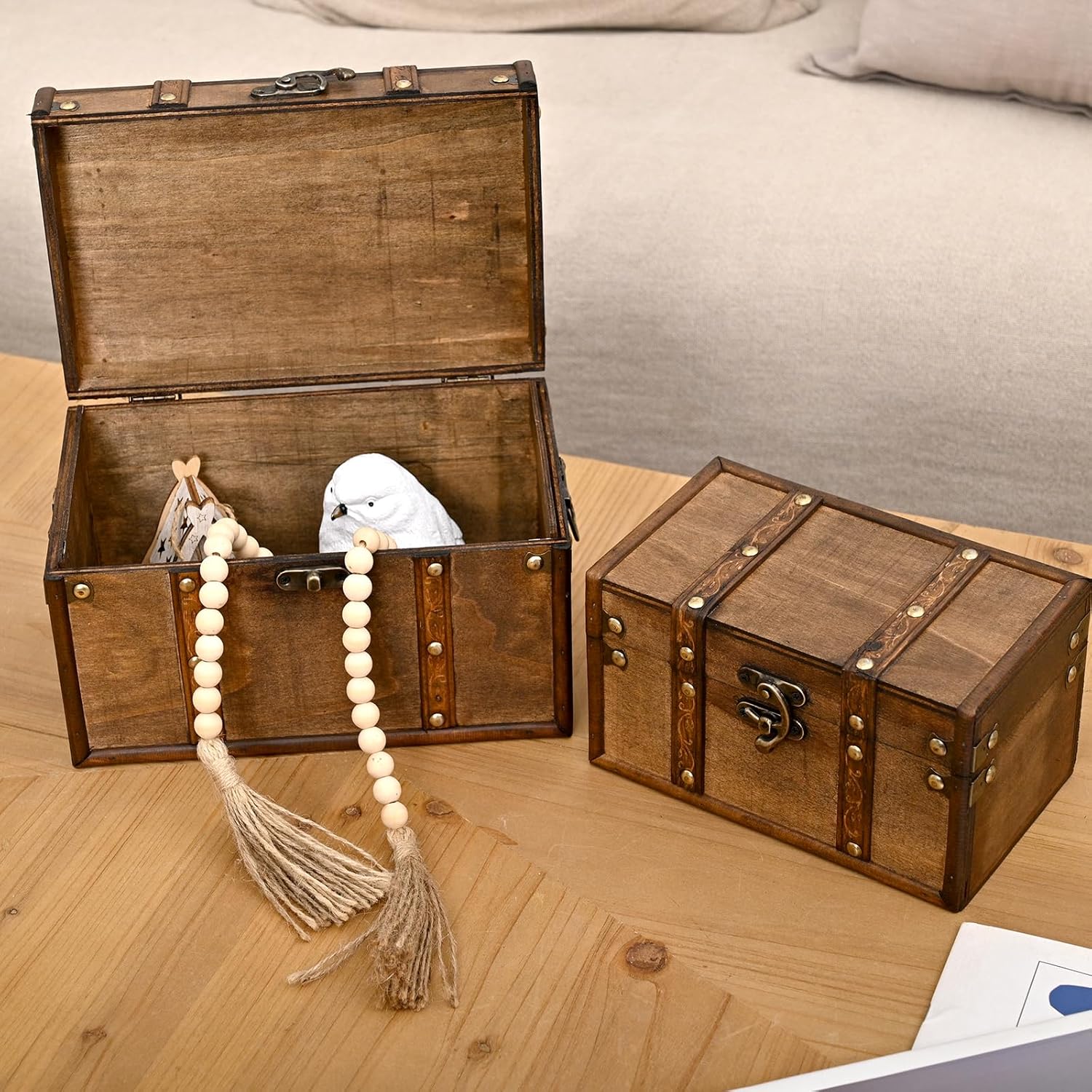 Vintage Wooden Storage Trunk Set of 2 with Antique Finish, Decorative Wooden Boxes with Metal Embellishments, Nesting Treasure Chest for Home Décor, Jewelry, Keepsakes, Gifts, Brown