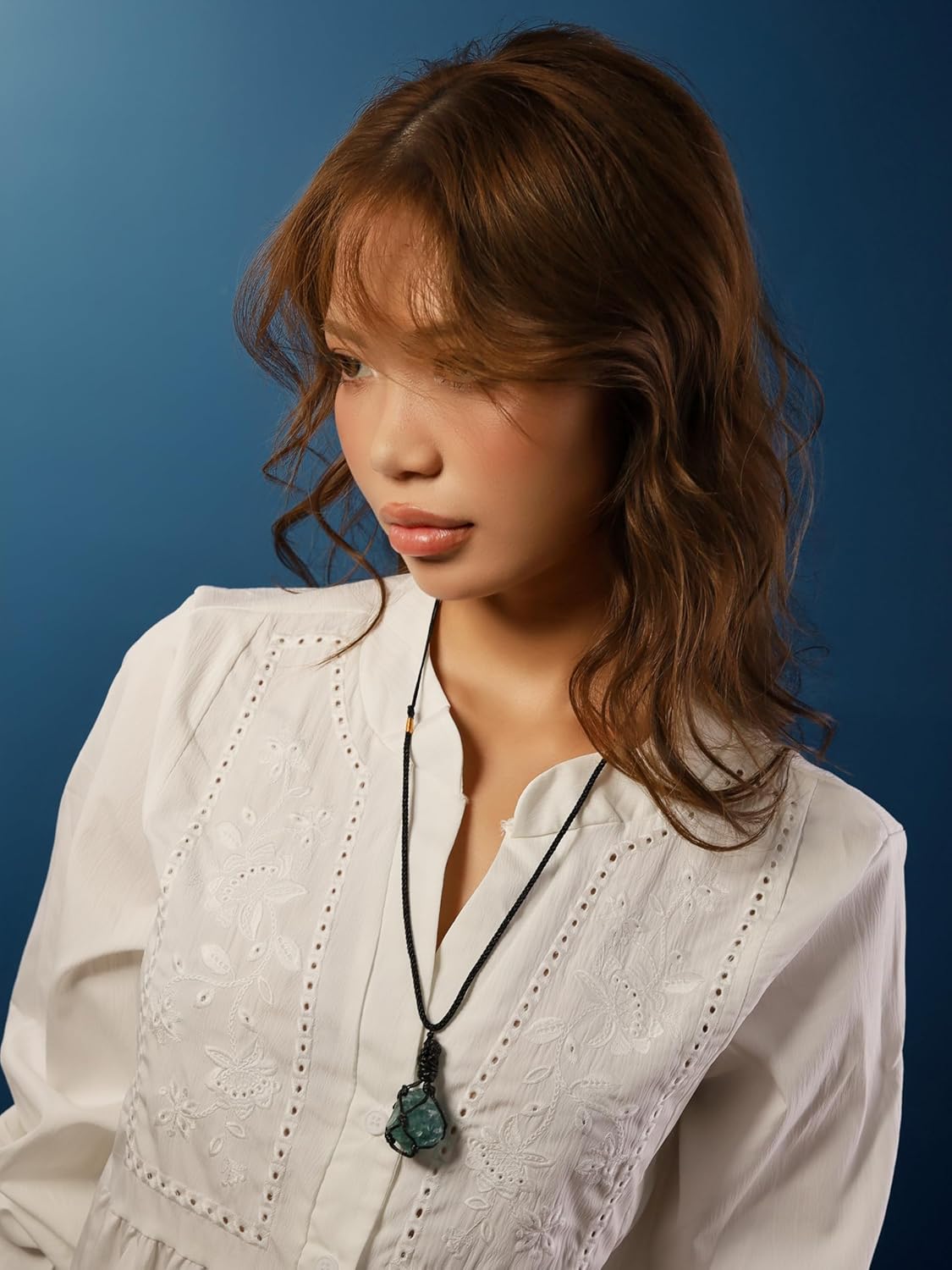 MINACHI Boho Macrame Necklace with Green Aventurine Stone, Handmade Adjustable Rope Pendant, Vintage Hippie Jewelry for Women - Image 3