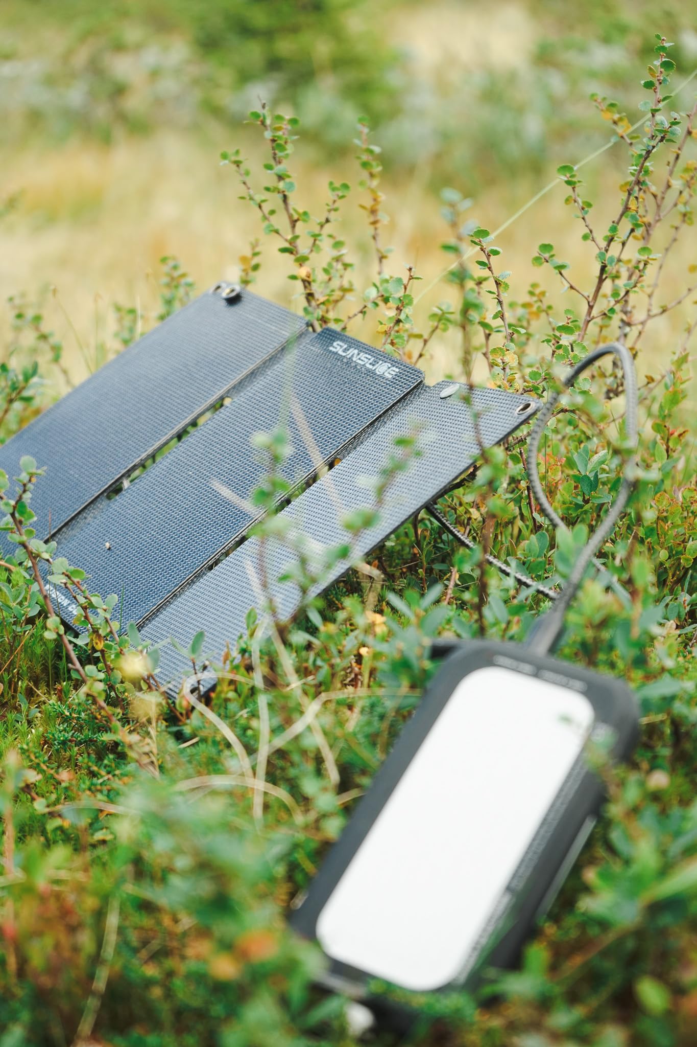 Panneau Solaire Pliable 10W Fusion Core 10 Sunslice, Charge Rapide USB-A & USB-C 5V/2A, Ultra-léger 220g, étanche, idéal randonnée, Camping, Van Life, Survie, Compatible Smartphones & powerbanks