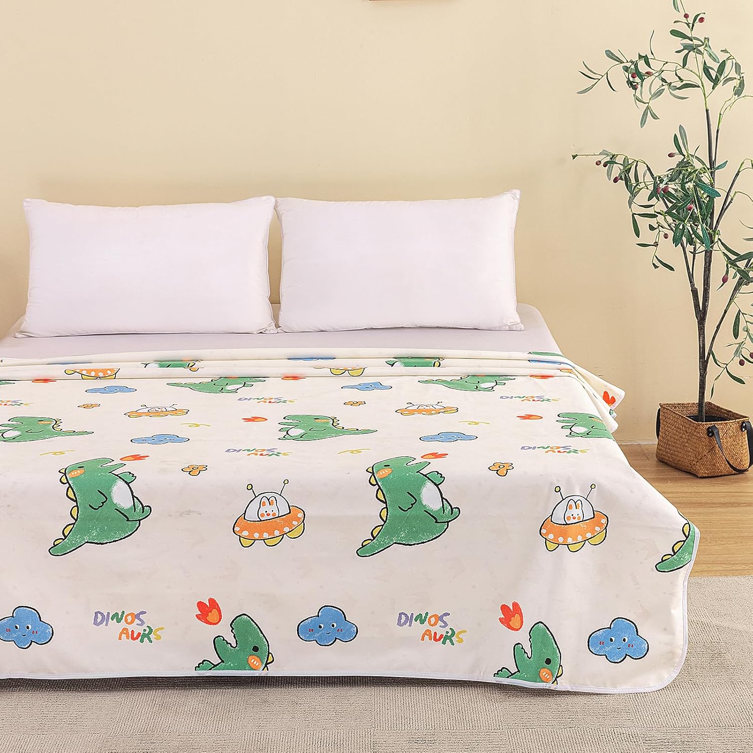 WenBags Waterproof Dog Bed Cover 70 * 78 Inches Throw Size,Pet Hair Resistant Reversible Couch Cover Mattress Protector,Leakproof Bed Liner/Sheet/Blanket for Adults Elderly Pets,Cute Dinosaurs