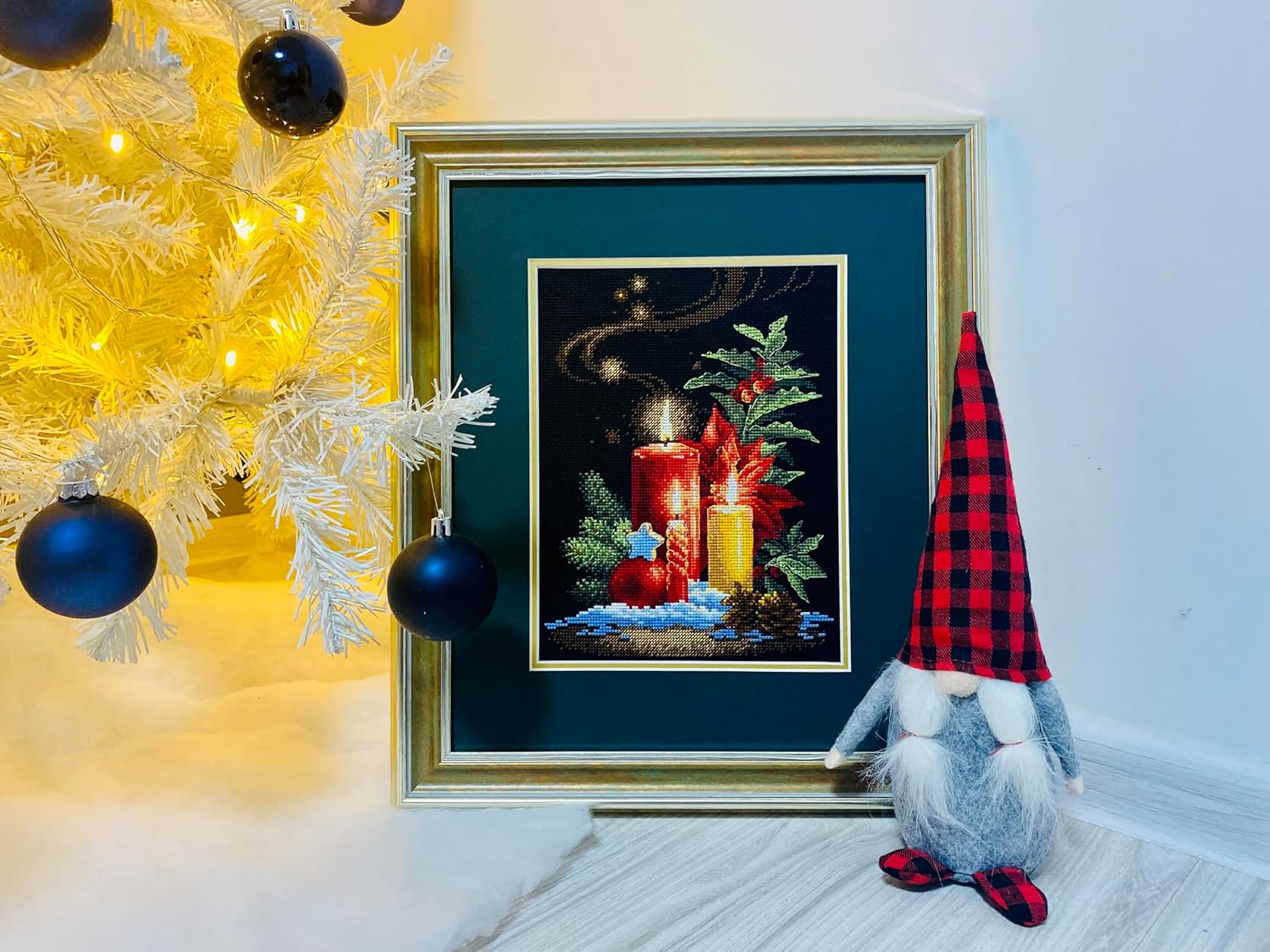RIOLIS - Christmas Light 2056, Christmas Cross Stitch Kits 7" x9½, Cross Stitch for Beginners & Advanced, Crossstitch Kits for Adults, Counted Stitching Kits, Holiday Embroidery Kit