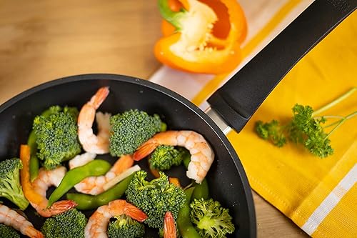 Miniatura 5 de KUHN RIKON Sartén de aluminio antiadherente de fácil inducción con mango de baquelita de 11.0 in. Sartén antiadherente segura para inducción. Apto