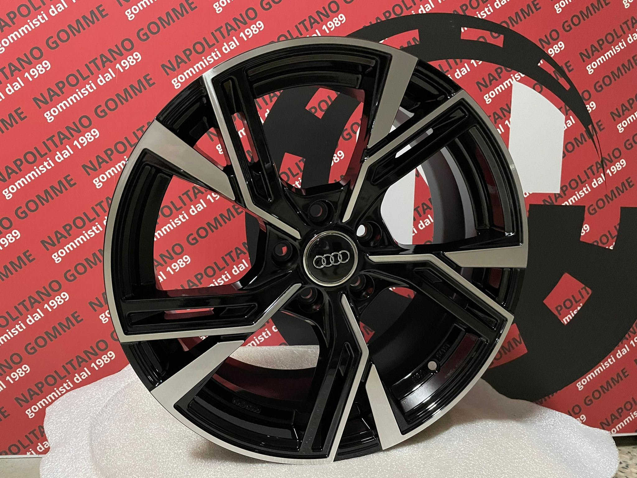 4 Cerchi in lega compatibili per Audi A3 8p 8v 8y sportback sedan 17 pollici rs6