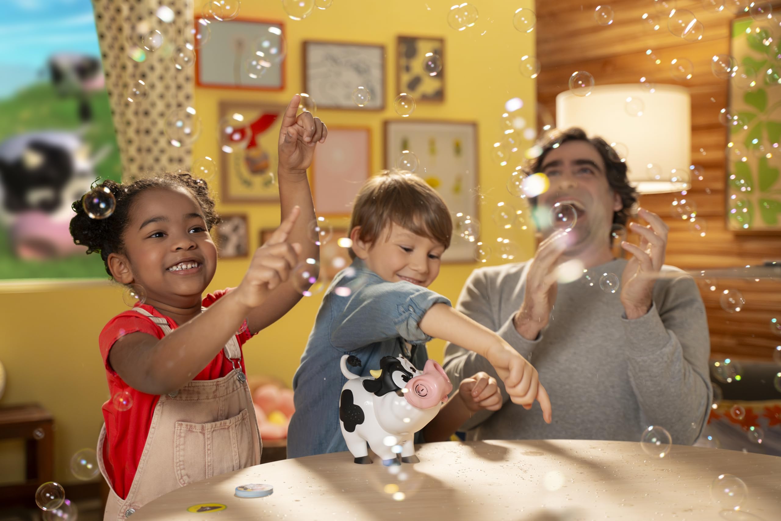 Goliath Bubble Bella, Brettspiel AB 4 Jahren, Kinderspiel mit Seifenblasen für Kinder, Actionspiel mit Seifenblasenmaschine mit Spielelement