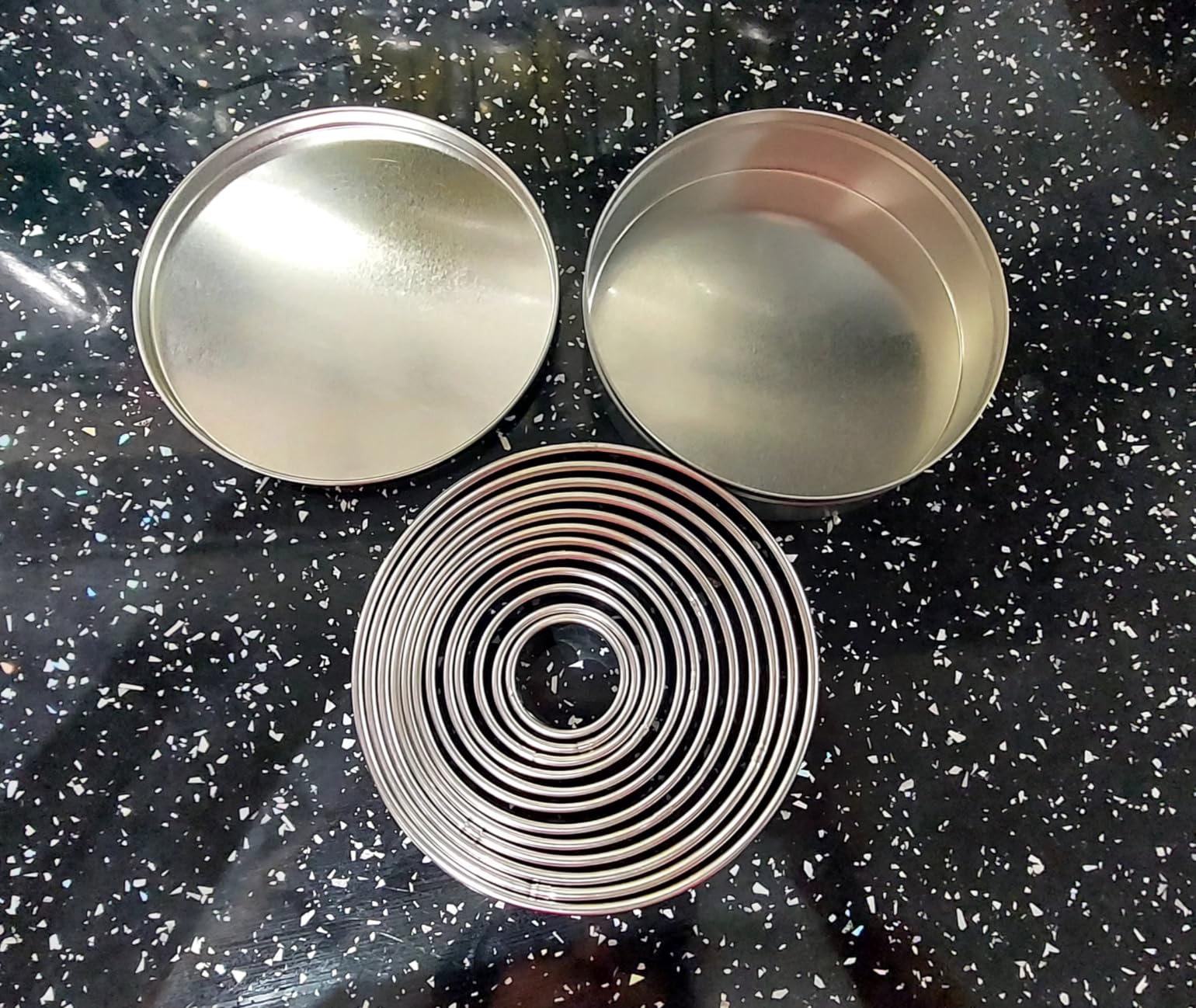 Dacono Round Cookie Biscuit Cutter Set, 12 Graduated Circle Pastry Cutters, Heavy Duty