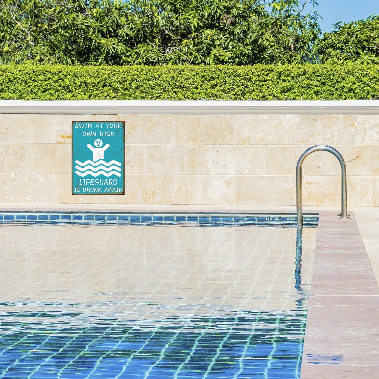 Cartello con scritta Caution Swim at Own Risk Spa Swimming Pool Signs Aluminium Metal Warning Tin Sign 20,3 x 30,5 cm