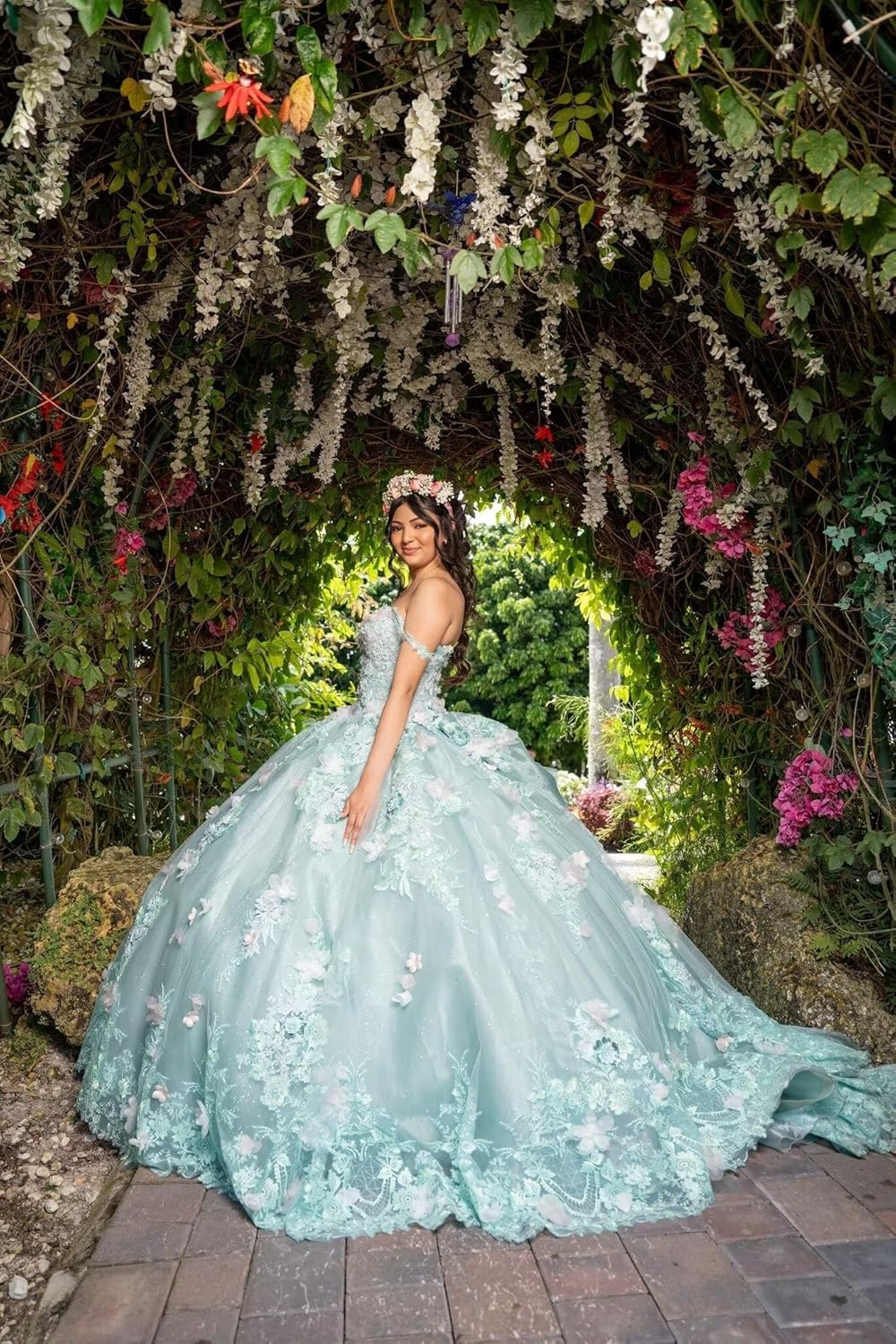 Vestidos de quinceañera con Tirantes Finos y Lazo Tul Brillante Flores 3D y Vestidos de Fiesta de quinceañera. MT040
