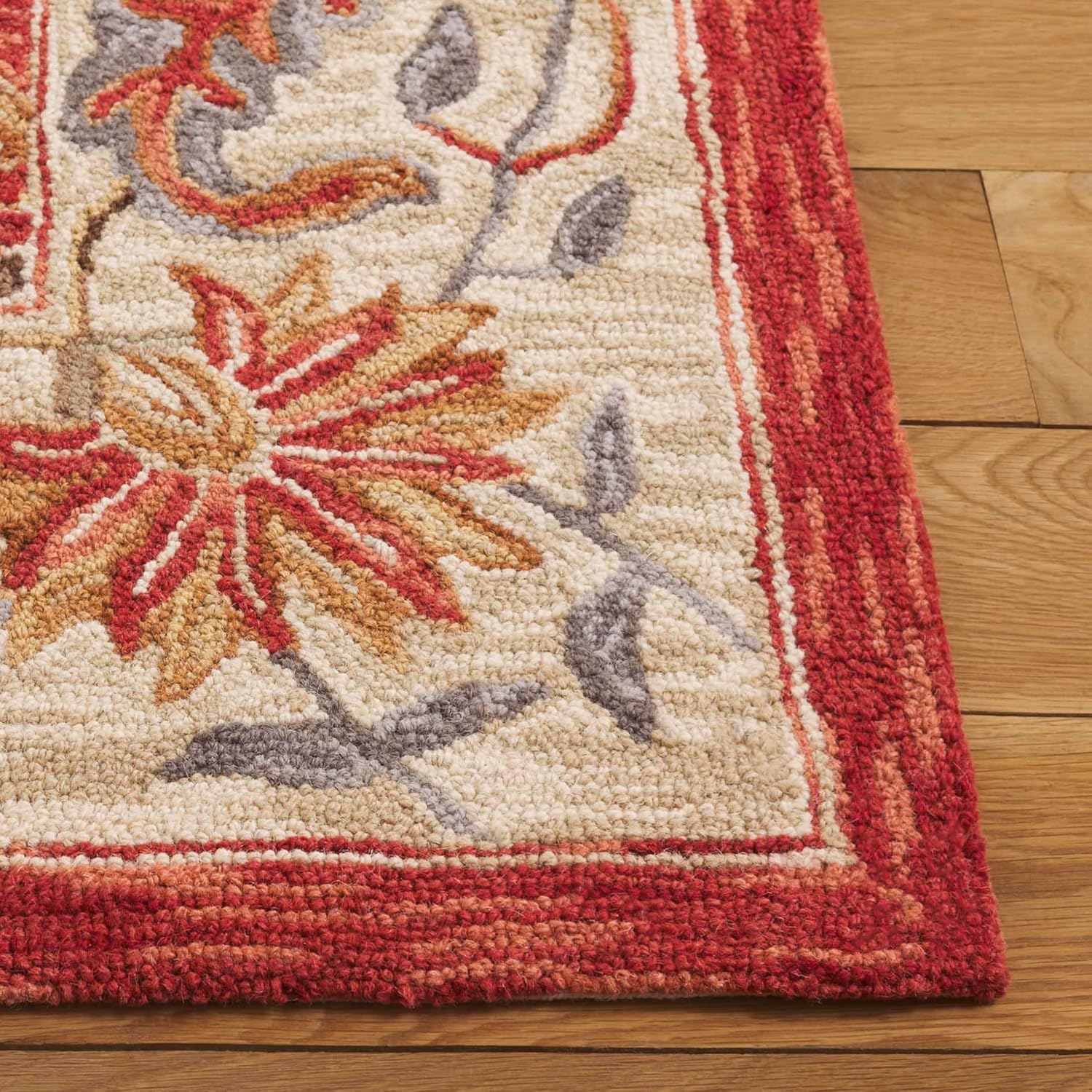 SAFAVIEH Chelsea Collection Accent Rug - 1'8" x 2'6", Red, Hand-Hooked French Country Wool, Ideal for High Traffic Areas in Entryway, Living Room, Bedroom (HK141C)