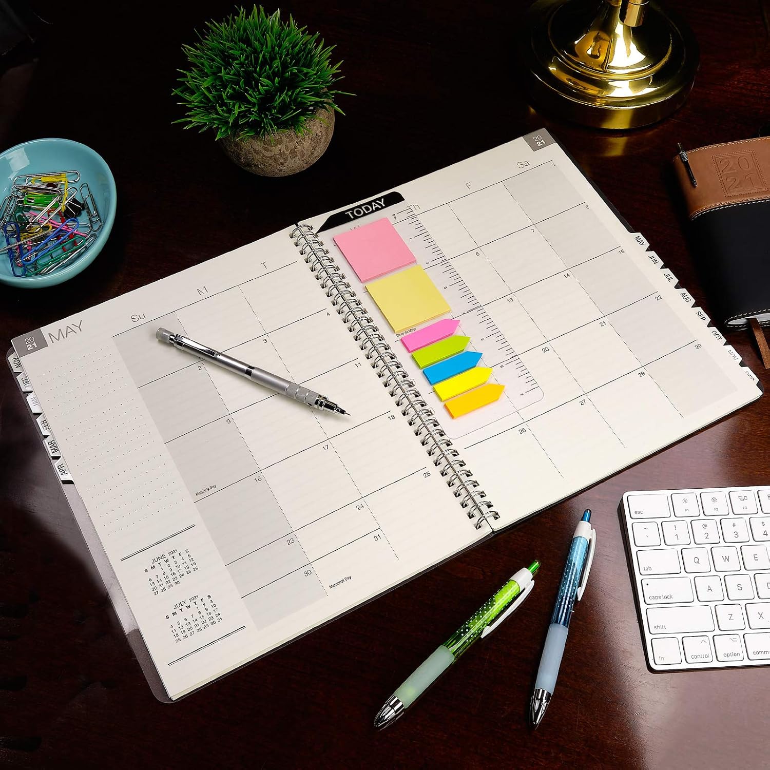 Global Printed Products Essential 8.5 by 11 in Monthly and Weekly 2021 Planner with Tabs
