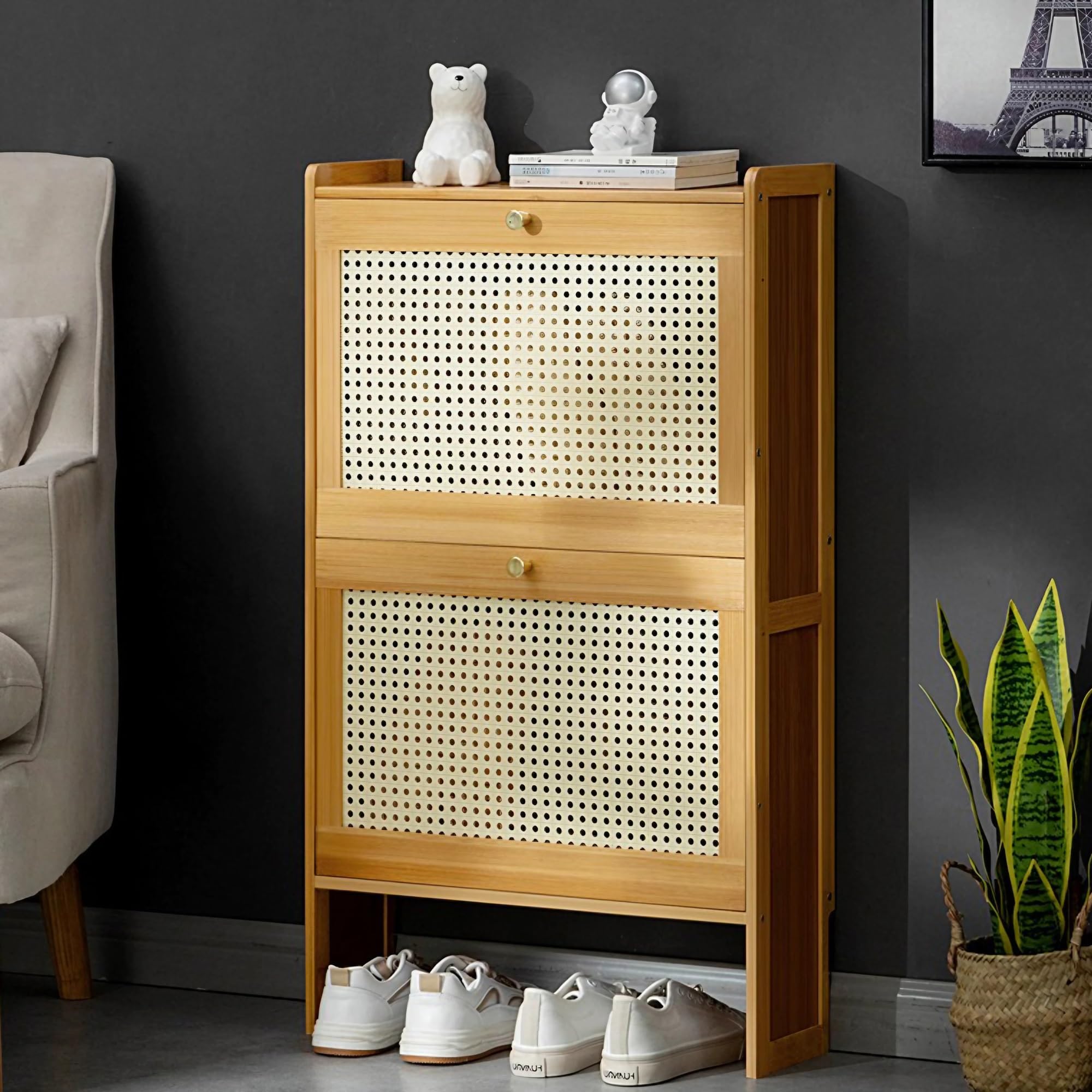 Solution de rangement élégante en bambou naturel avec portes abattantes