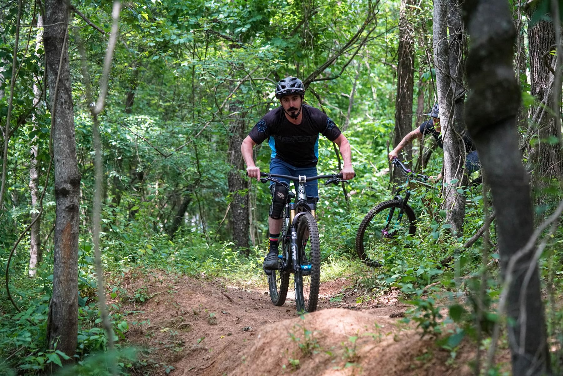 Industry Nine - Hydra - Classic Enduro S Wheelset Mountain Bike Wheelset - 6bolt - 29inch - 15x110/12x148-28H - Black hub, Black Spokes - Made in USA