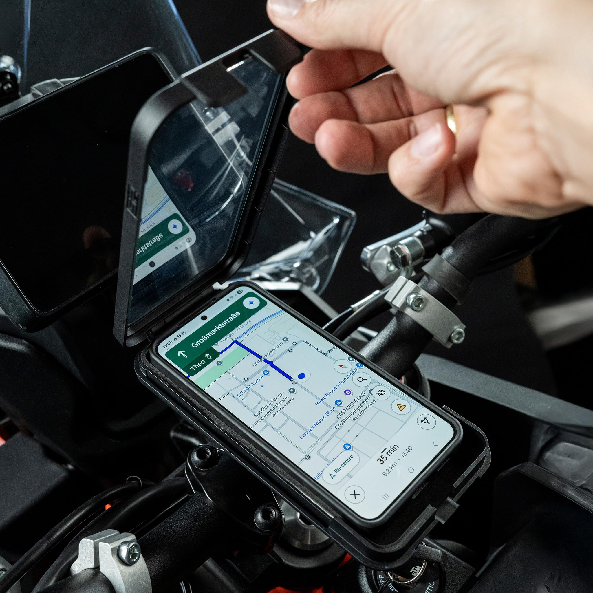 SP CONNECT Moto Bundle Universal Phone Case LT XL | SPC+ | Supporto universale per telefono per moto, bicicletta, ciclomotore e scooter, supporto per smartphone e navigatore da viaggio