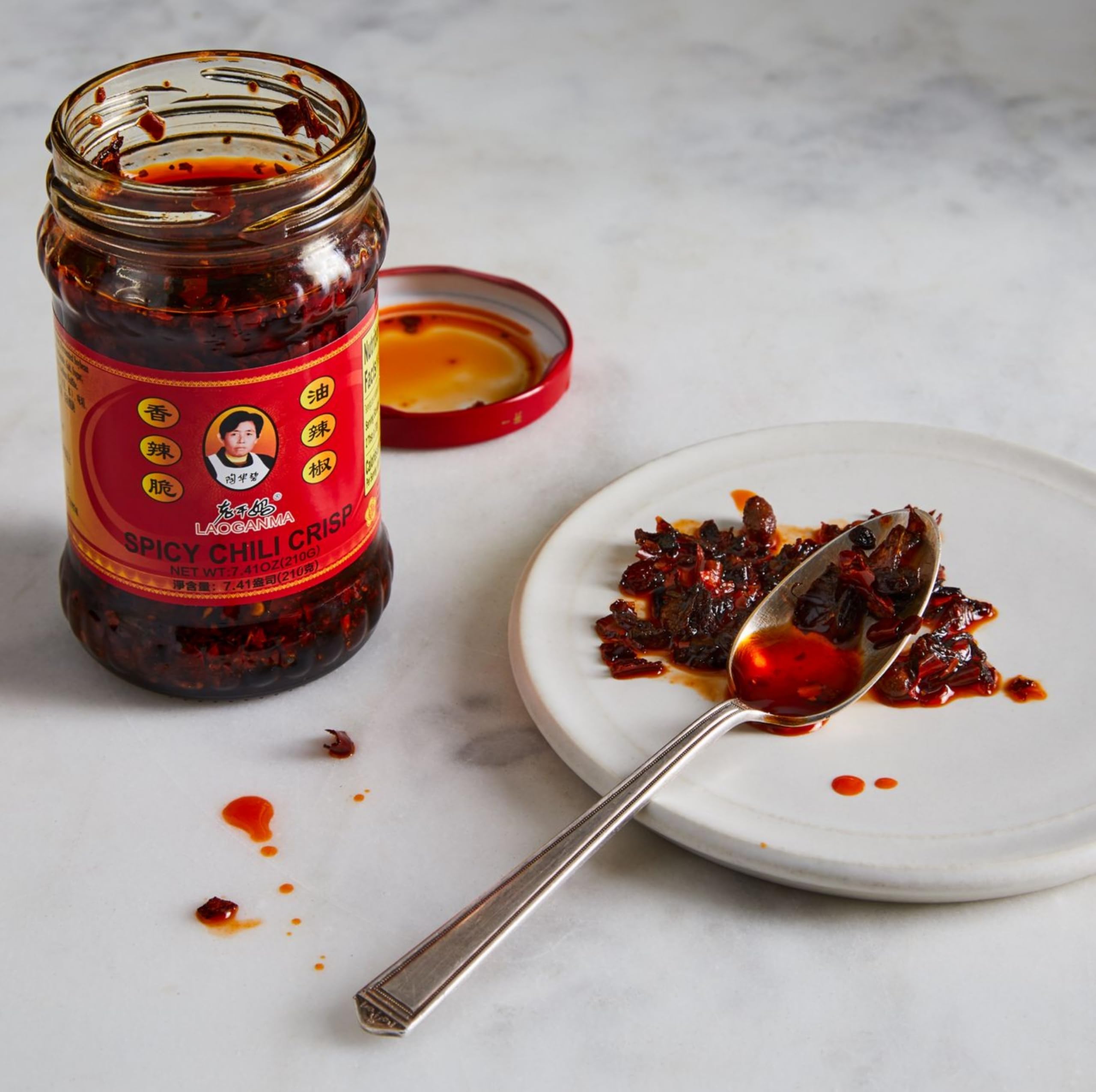 LaoGanMa Crispy Chilli in Oil 210g – Salsa Picante China Crujiente para Ramen, Arroces y Dumplings