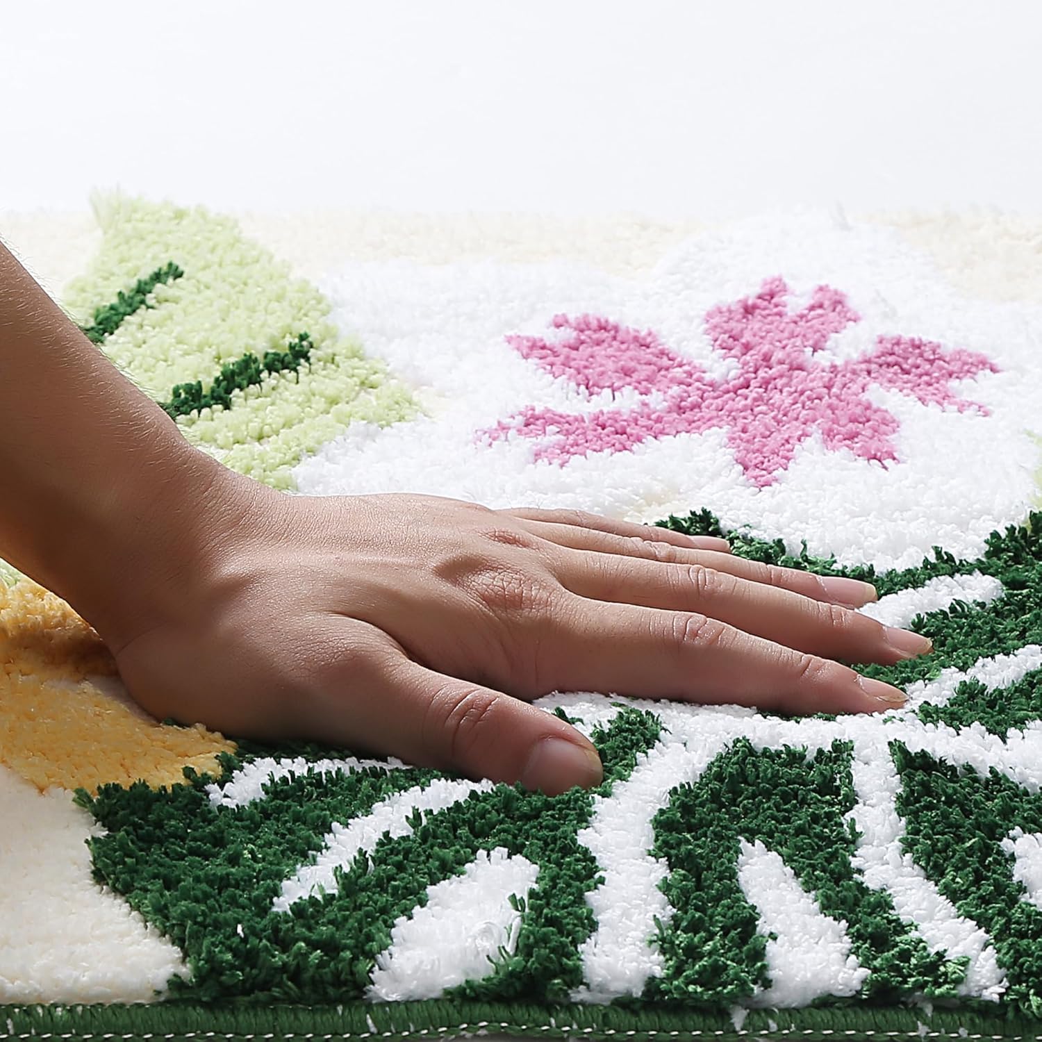 Bath Mats for Bathroom,Cute Green Leaves Non Slip Bathroom Rug, Soft Microfiber Absorbent Machine Washable Entrance Doormat Boho Carpet for Bathroom Floor Tub Shower 20 X 32 Inches