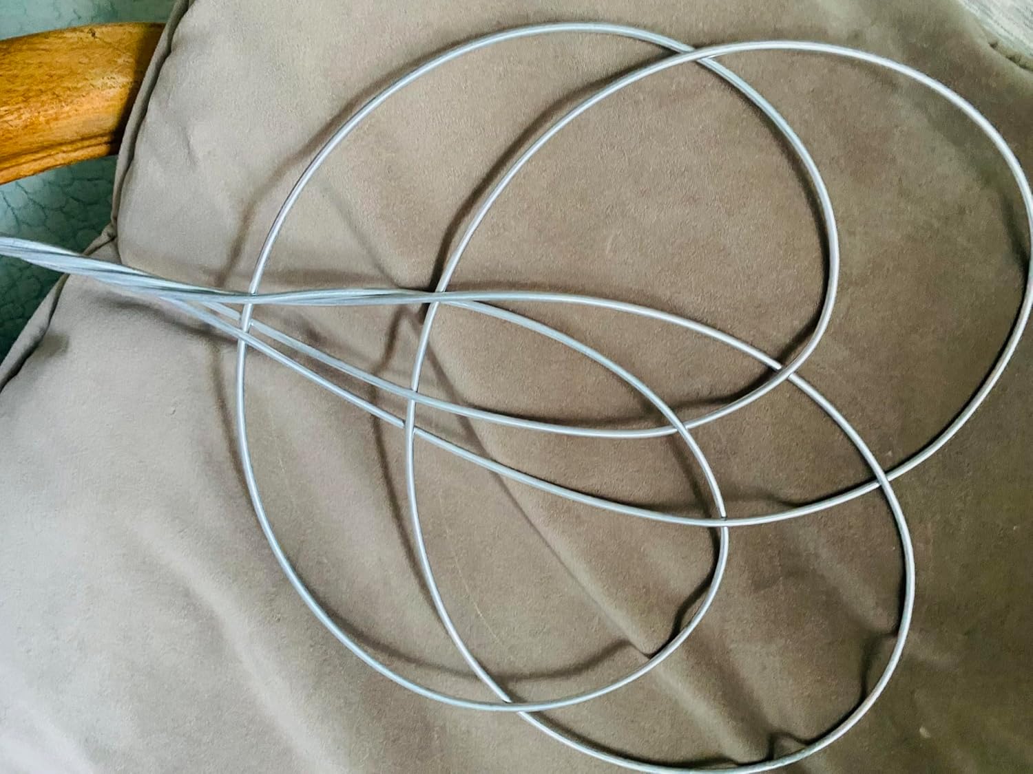 Set of Two Metal Rug Beater Carpet Cleaning Tool Smack Rug Dust Cleatning Must Have in Home for a Couple
