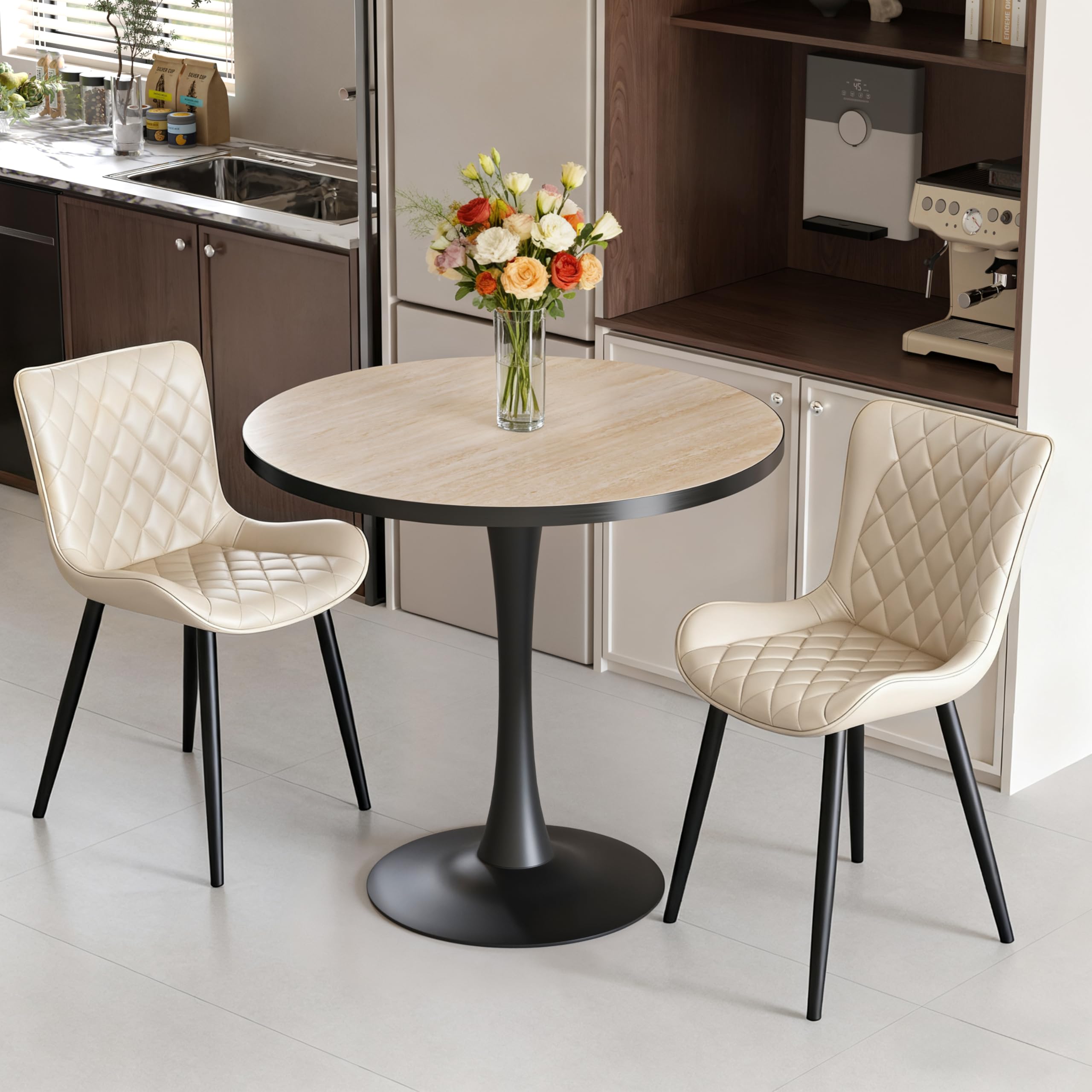 Mesa de comedor redonda con sillas tapizadas beige