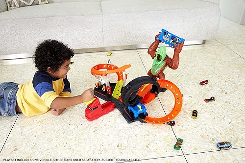 Miniatura 2 de Hot Wheels Toxic Gorilla Slam - Estación de servicio y reparación de neumáticos con lanzador ajustable luces y sonidos y automóvil a escala 1 164 se