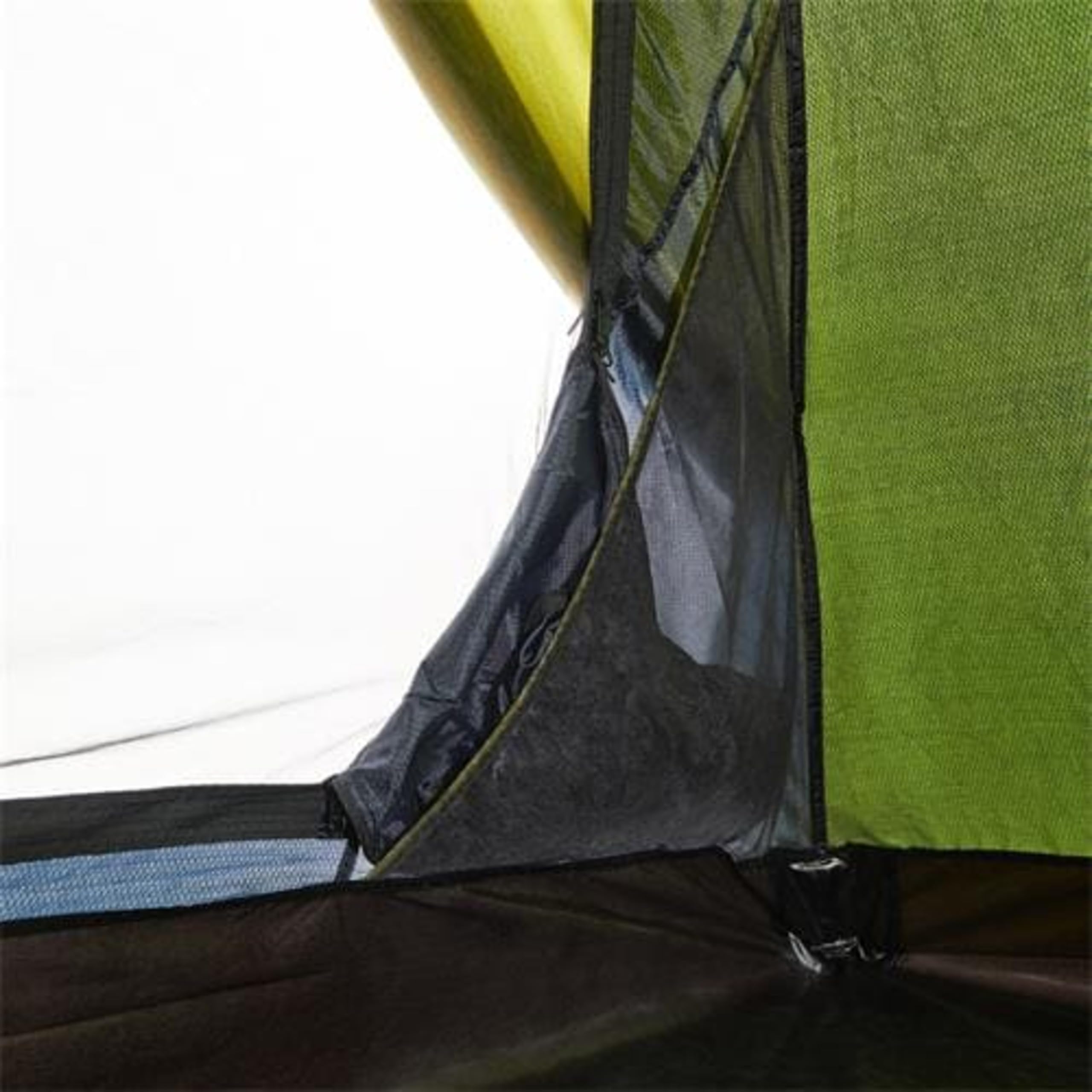 Tienda igloo para 3 estaciones con capacidad para 4 personas C: GOLDEN LIMA T: U