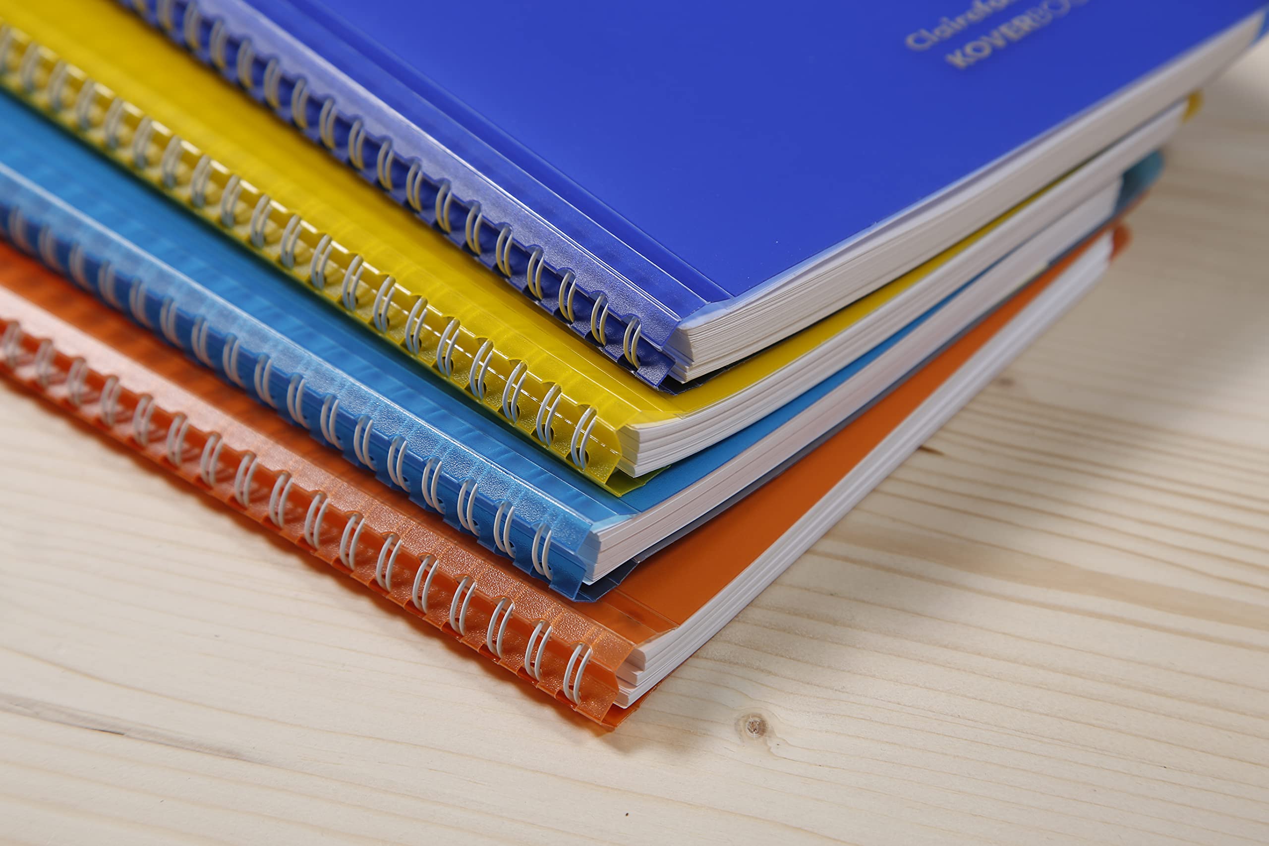 Clairefontaine Koverbook A6 Dessin – 100 Pages 125g, Spirale Polypro, Couleur Aléatoire