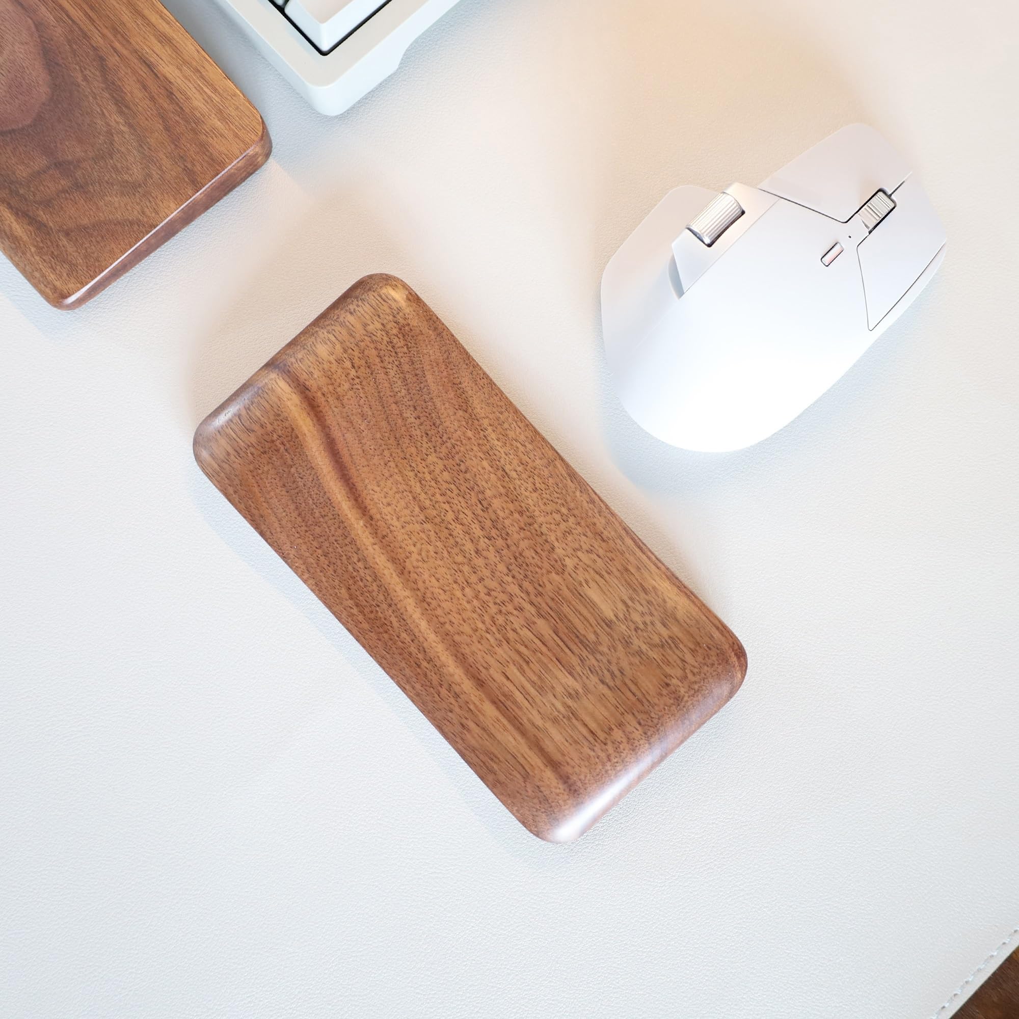 Wrist Rest Holz-Maus-Handgelenkauflage, Handgelenkauflage, Handauflage, Bürospiel-Handgelenkauflage, geeignet for Büro, Laptop, Computer und Spiel, bequemes Tippen Handballenauflage(D)