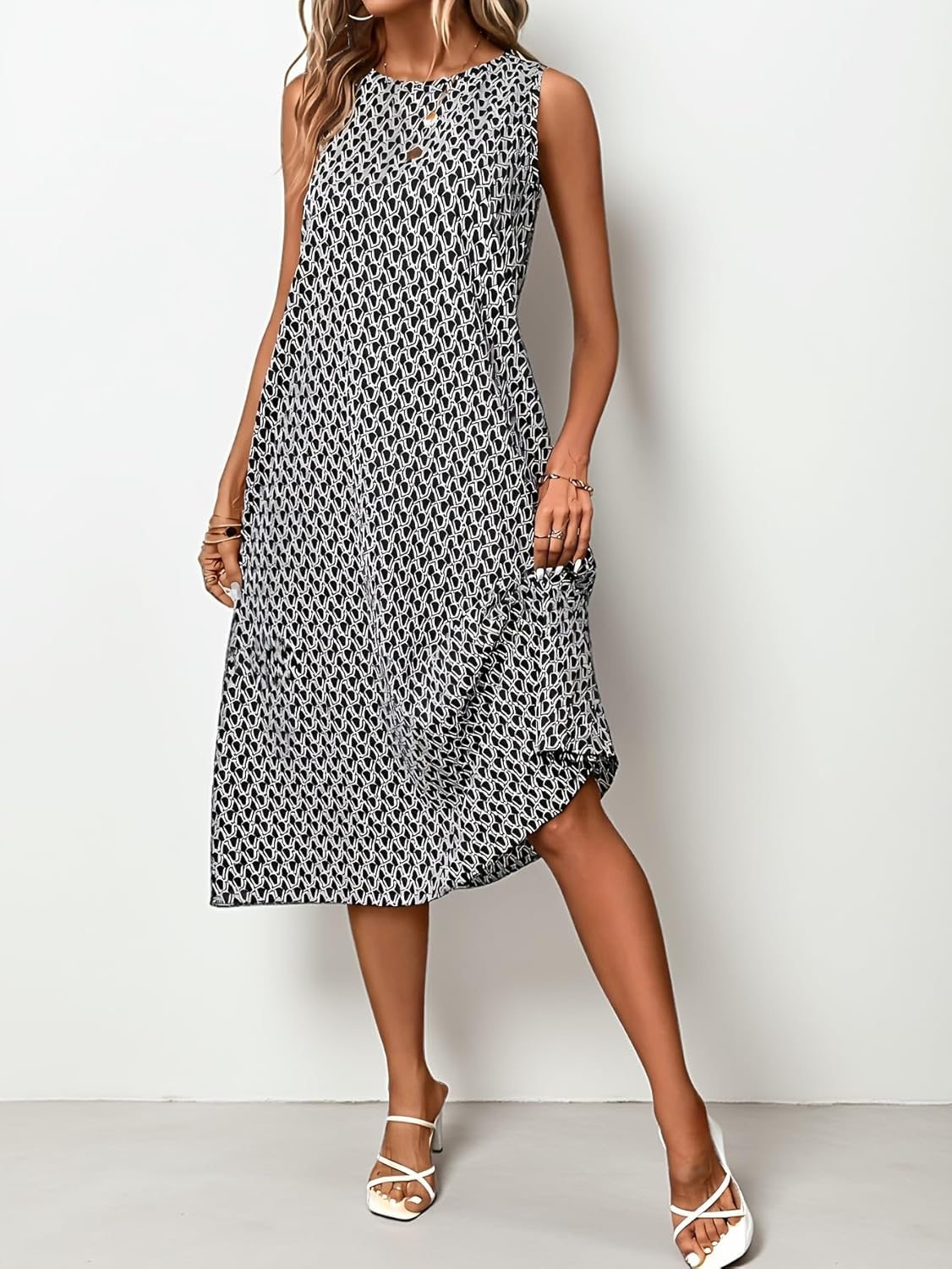 Women's Sleeveless Maxi Dress Crew Neck Casual Summer Long Dress, Lightweight Flowy for Beach Vacation