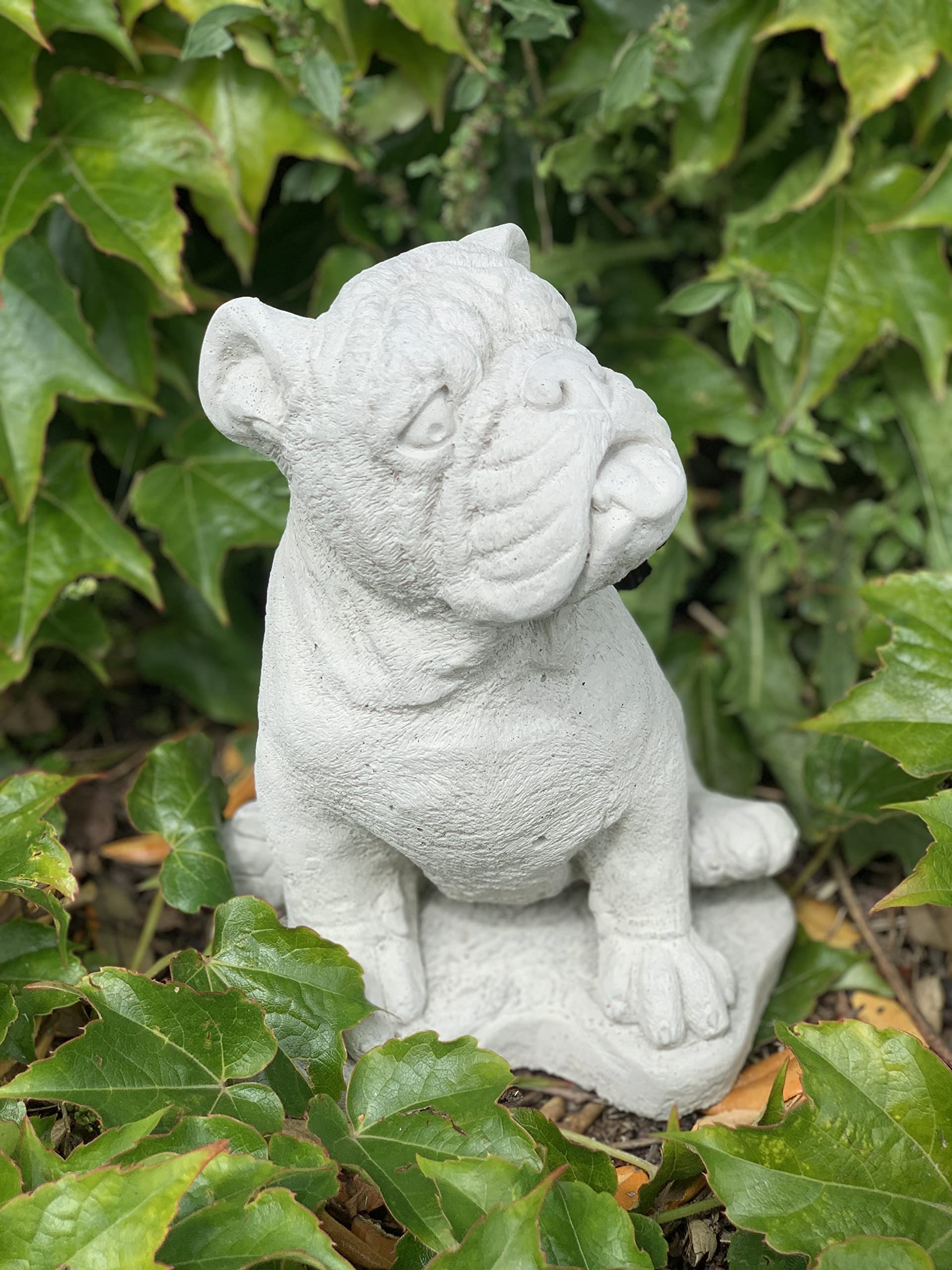 thumbnail: Boxer Hond Standbeeld - Tuinbeeld Van Steen Met Pups (33cm Hoog, 8kg)