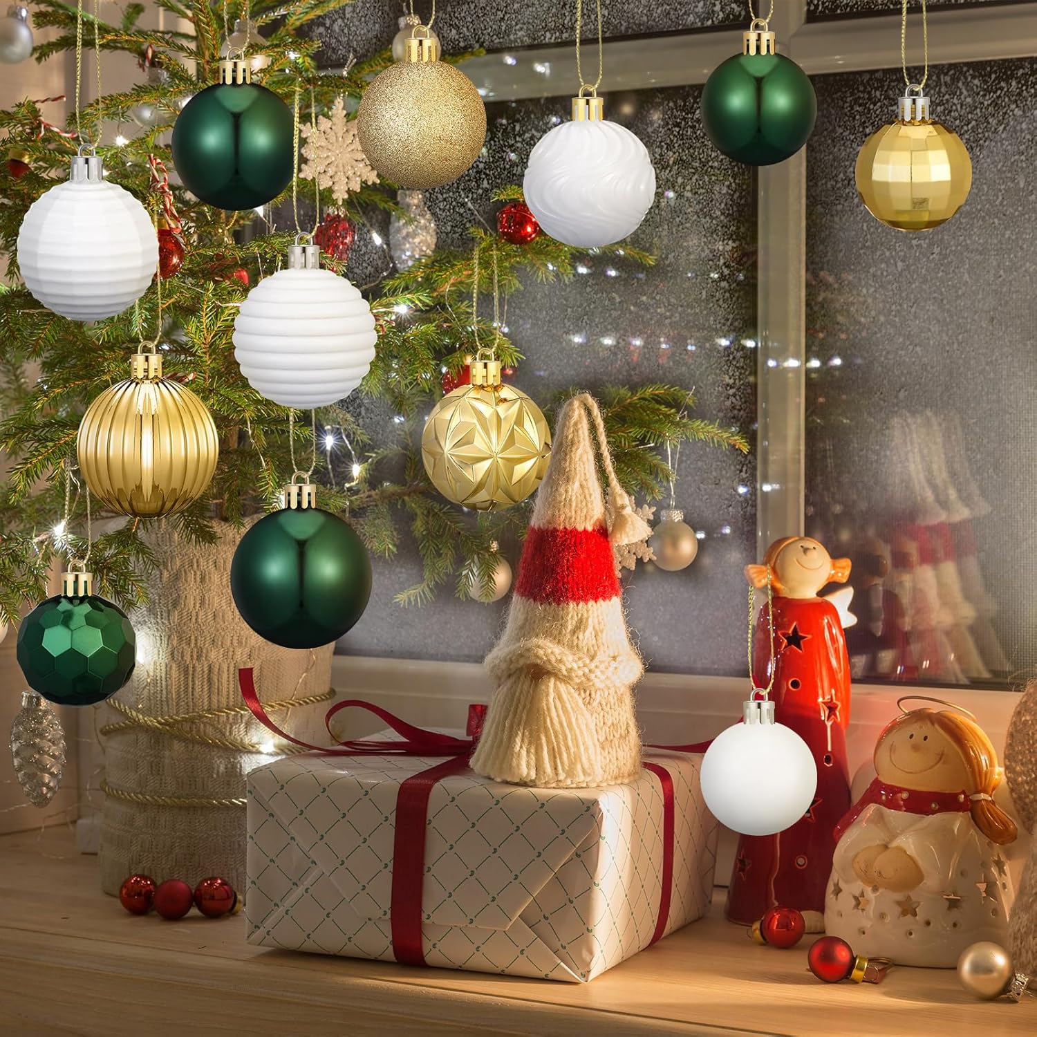 72 Pcs Christmas Ball Ornaments Bulk Emerald Green Gold White Tree Ornaments 1.57/1.97/2.36 Inch Shatterproof Matte Glitter Xmas Baubles Assorted Vintage Christmas Decor for Xmas Tree Home