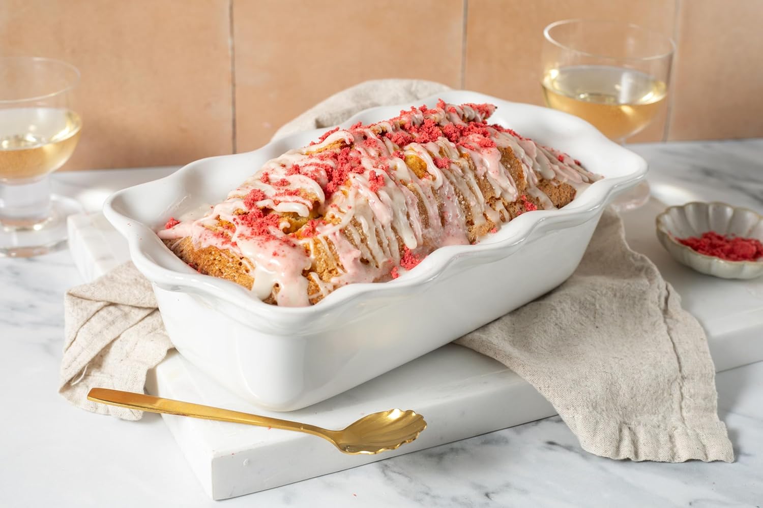 Le Creuset Stoneware Set of 2 9" Heritage Fluted Pie and 9" Fluted Loaf Dish, White