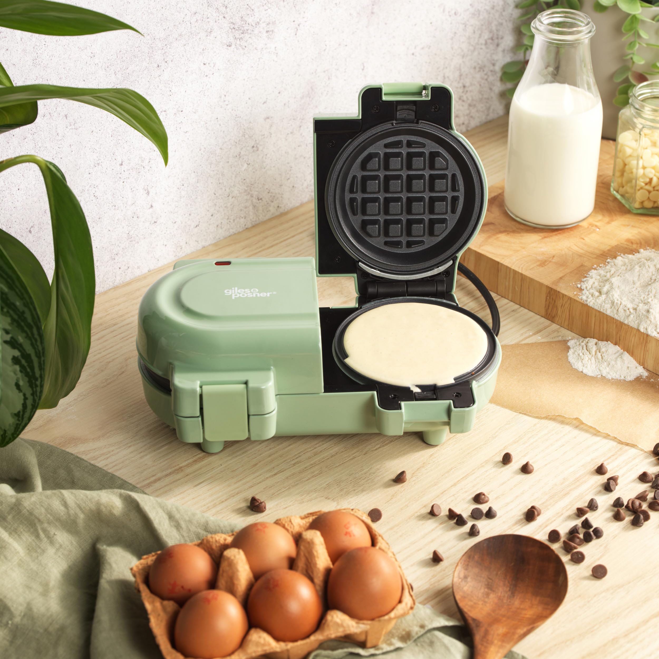 GILES & POSNER Double Mini Waffle Maker – Macchina per waffle antiaderente, snack dolci/salati, compatta, piastre rimovibili da 11,5 cm, waffle stile americano, verde pastello, 1100 W