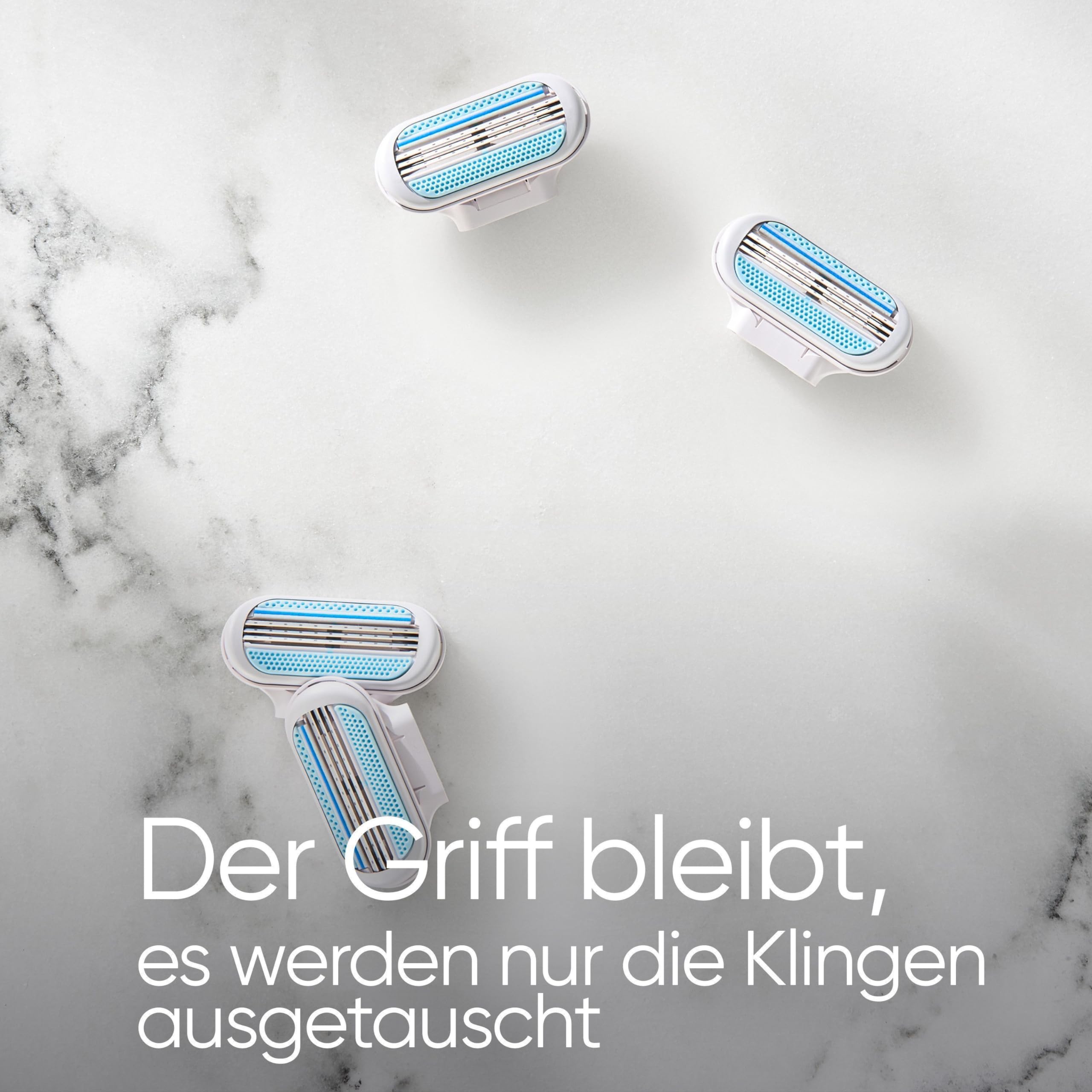 Gillette Venus Smooth Damenrasierer Ersatzklingen, Set von12, mit 3 sich der Körperkontur anpassenden Klingen, umgeben von Schutzkissen