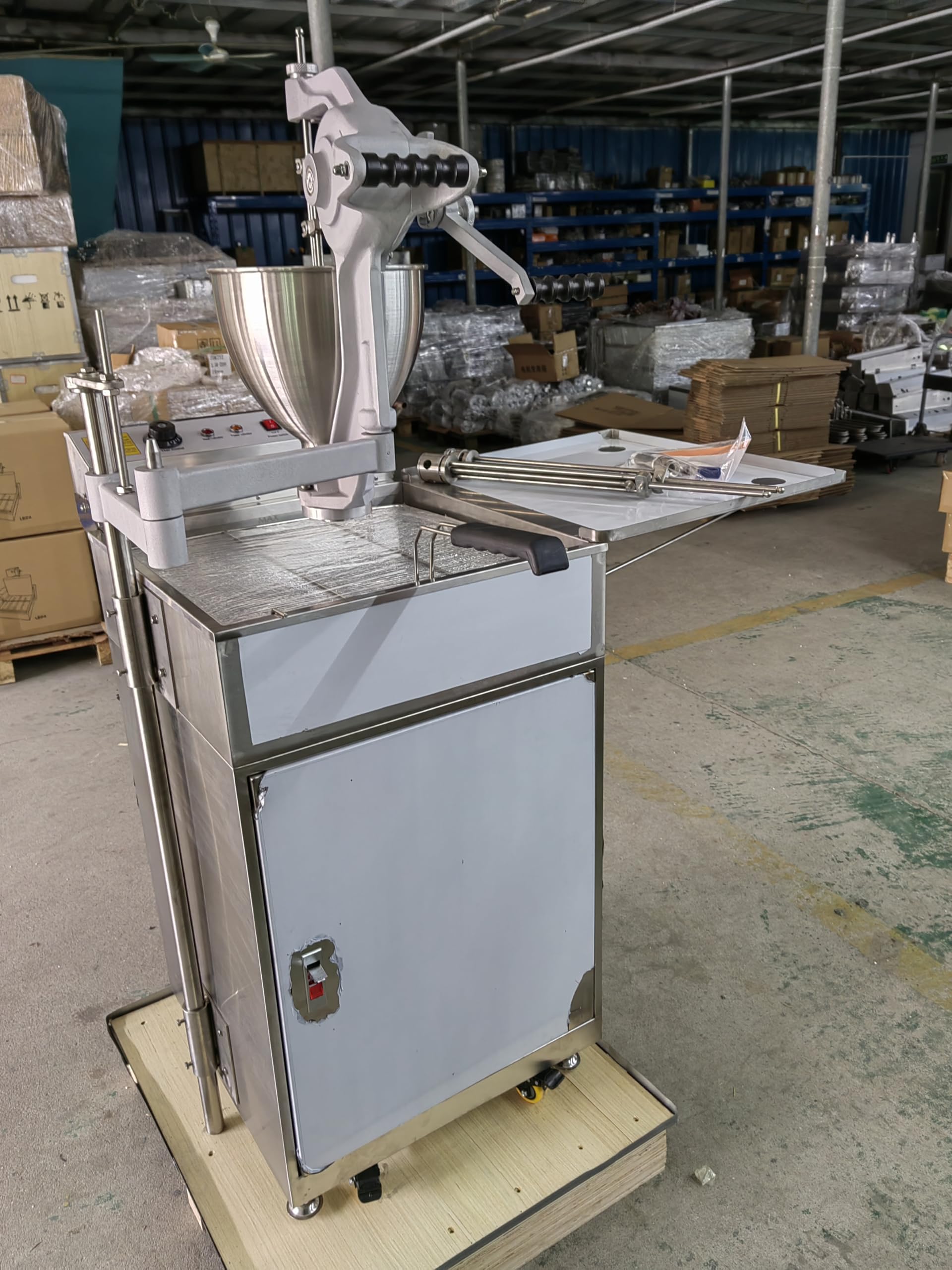 Commercial Semi-Auto Mochi Donut Maker Machine, 3000W Fryer, 9L Hopper & Adjustable Molds for Mochi/Ring/Ball Shapes, High-Capacity Bakery/Food Cart Use