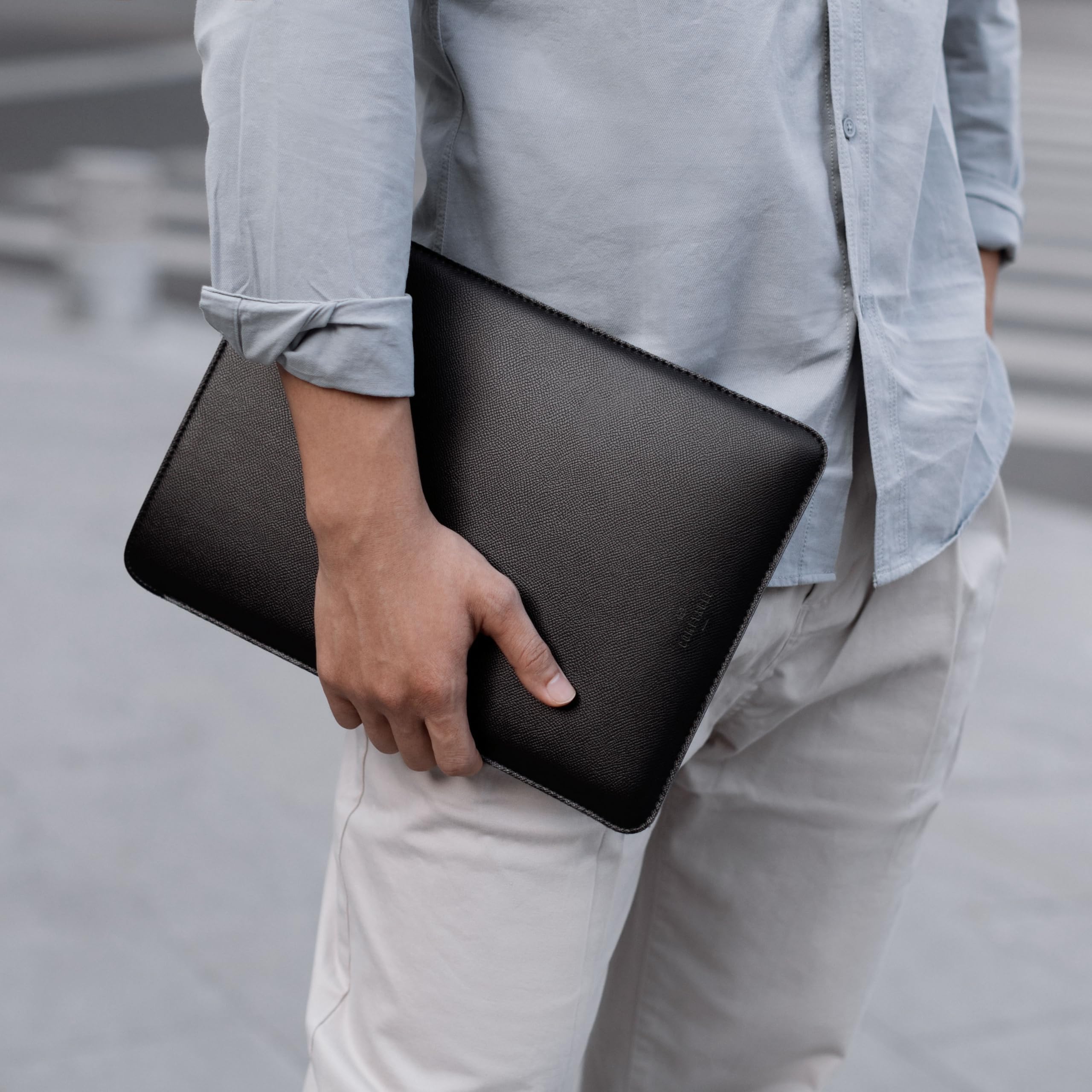 Comfyable Funda portátil 14 Pulgadas Compatible con MacBook Pro 14 M5 A3426 A3427 M4 M3 M2 M1 Pro/MAX 2026-2021, Sleeve MacBook Slim de Piel sintética, Negro
