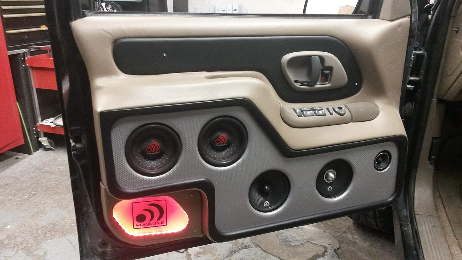 Massive Audio HIPPO84V2