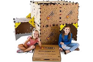 Explorer Kit: Crafting Extensive Forts in the Imaginative World of Minecraft