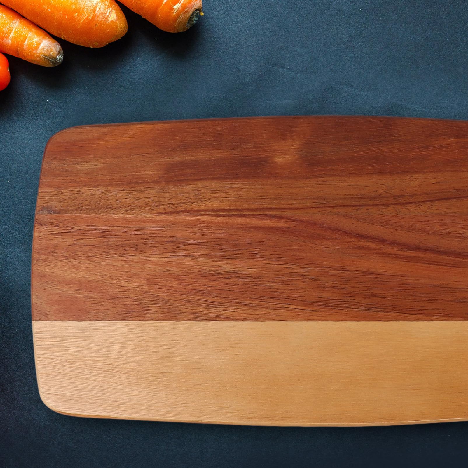 Tagliere da Cucina Facile da Pulire con Manico in Legno Design Antiscivolo, Uso Multifunzione per Carne, Pizza e Formaggio