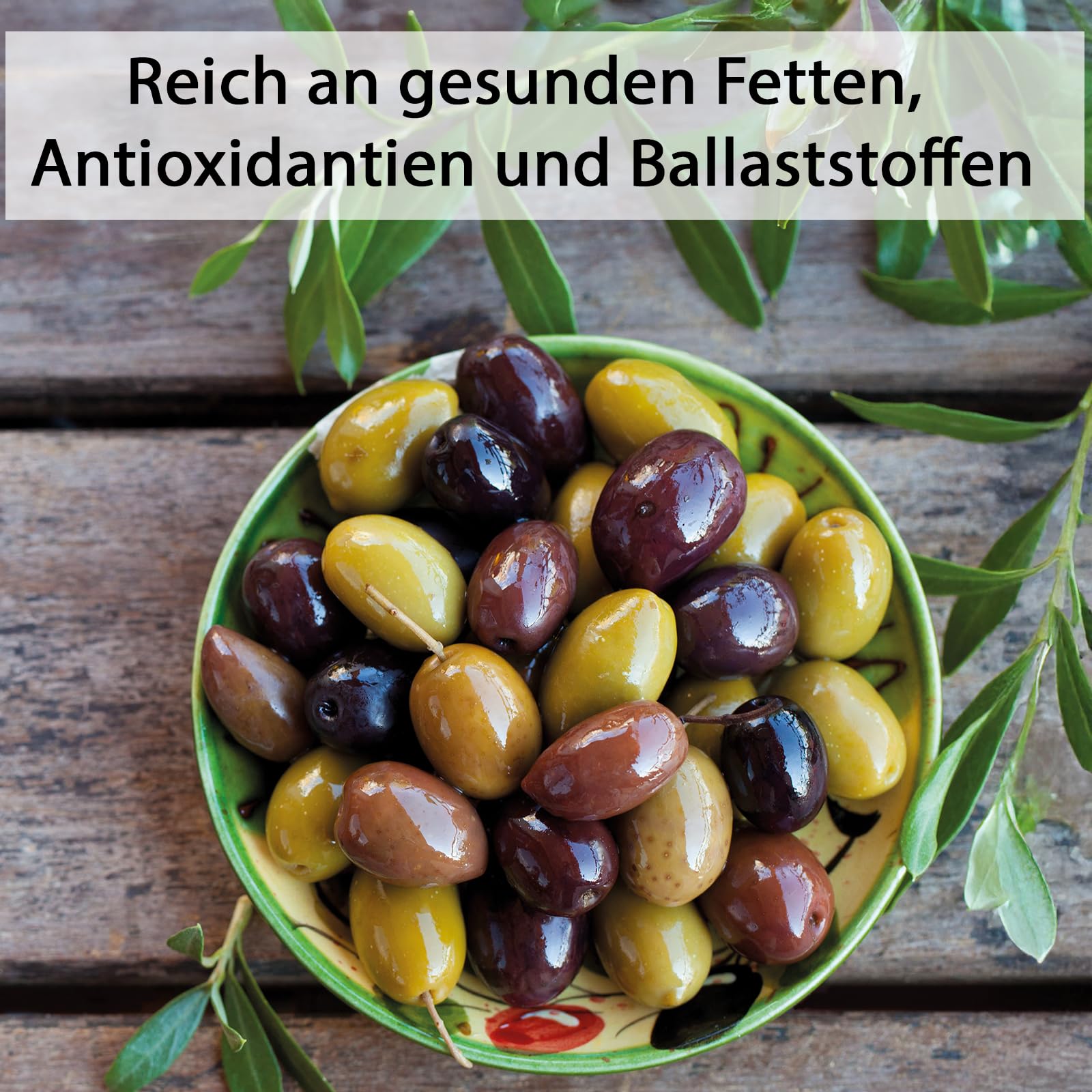 Feinkost Dittmann Naturgereifte Oliven Schwarz Facon Greque mit Steinn 250g | Wiederverschließbarer Standbeutel, 10er Pack - Trocken eingelegte Schwarze Olivenfrucht - Ideal für Tapas, als Snack uvm.
