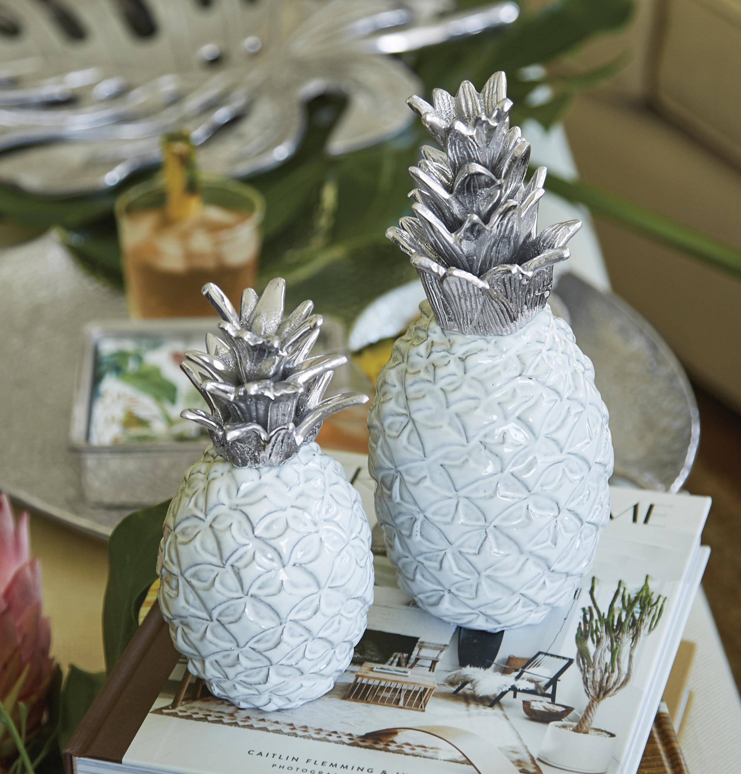 Amazon.com: MARIPOSA Small Pineapple Ceramic with Metal TOP