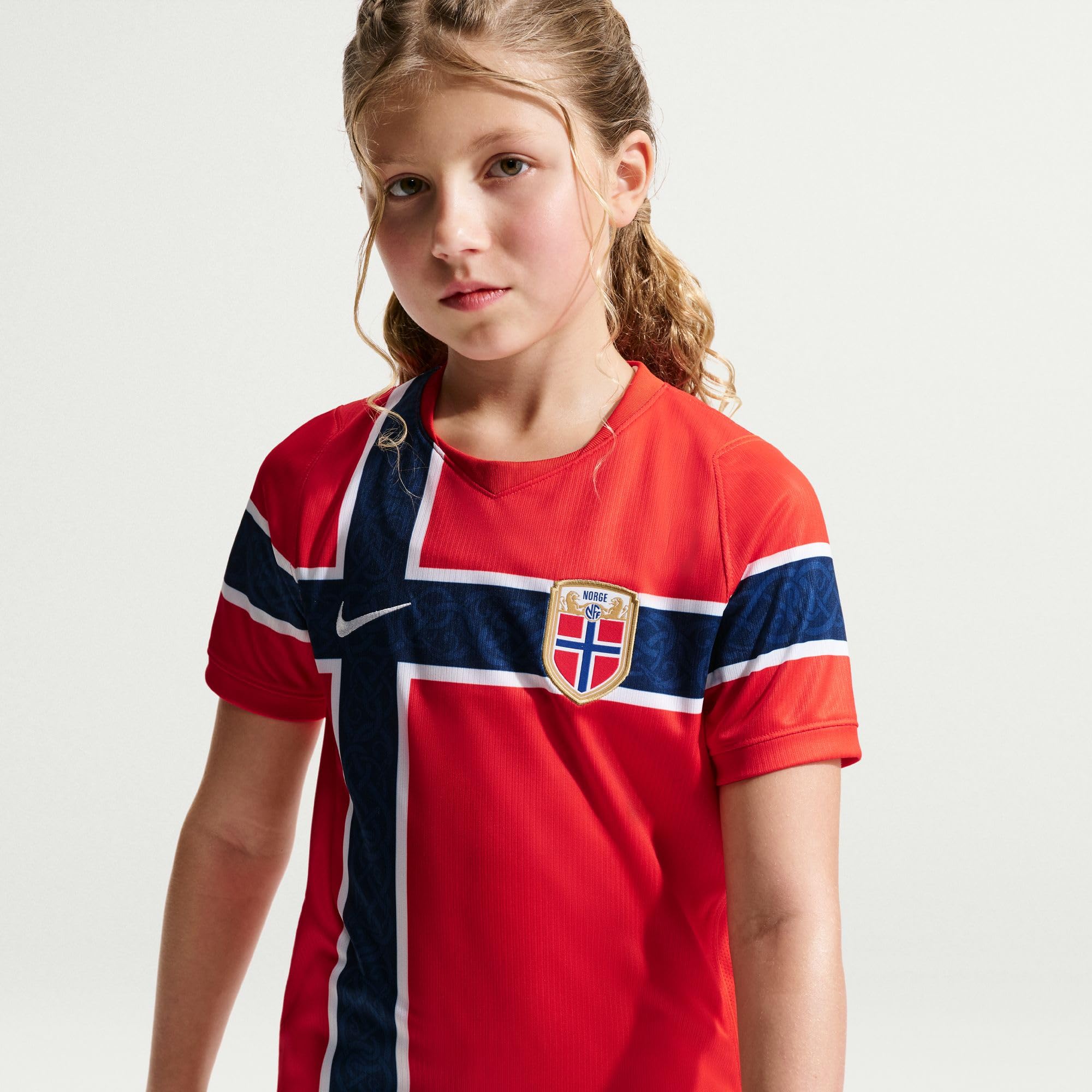 Norwegen 2026 Heimspiel Replika-Fußballtrikot mit Nike Dri-FIT-Technologie (ältere Kinder), IB5150