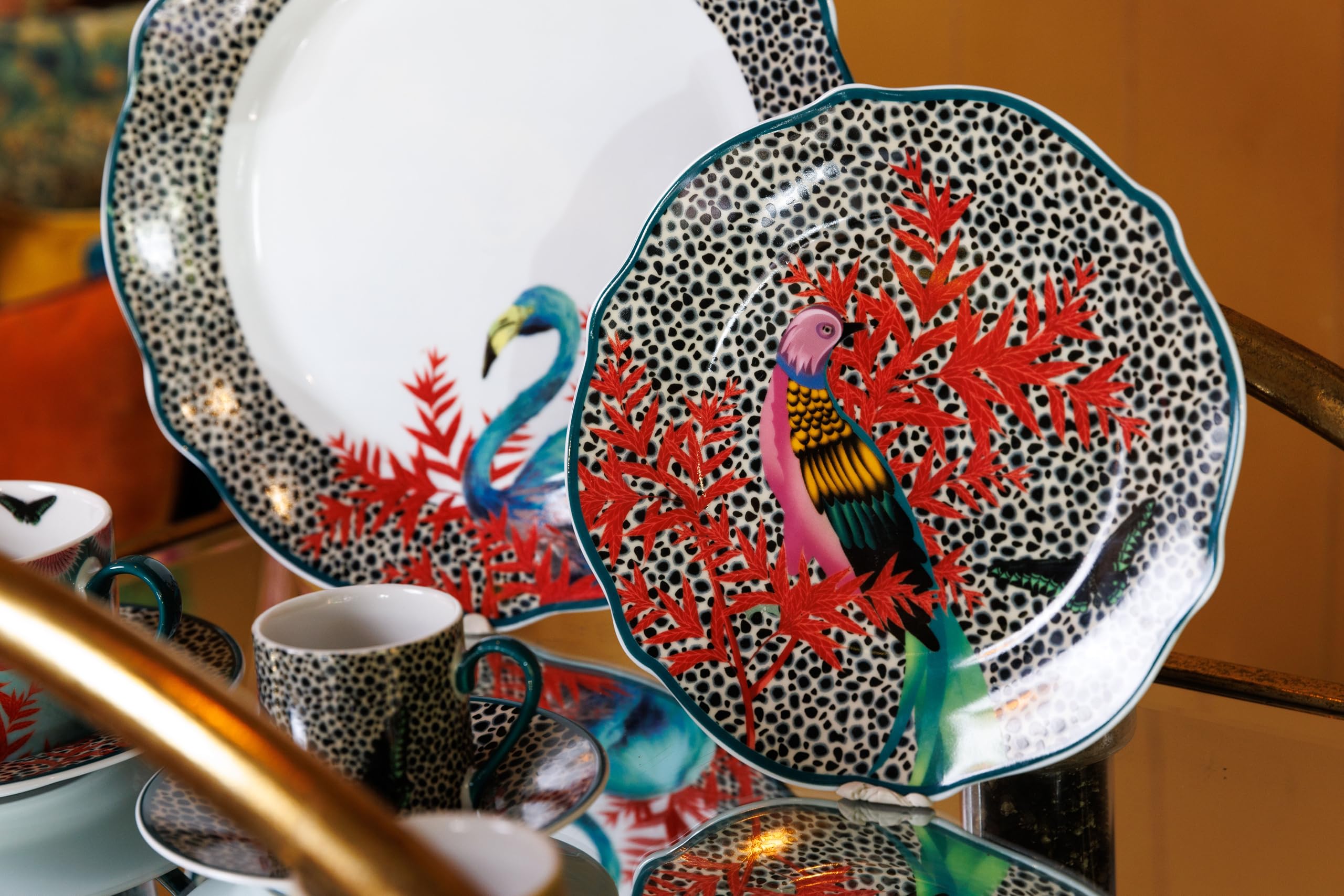 Mikasa x Sarah Arnett Zestaw 4 porcelanowych talerzyków bocznych, okrągłe małe talerzyki z żywym nadrukiem i zapiekanymi krawędziami, 19 cm - można myć w zmywarce