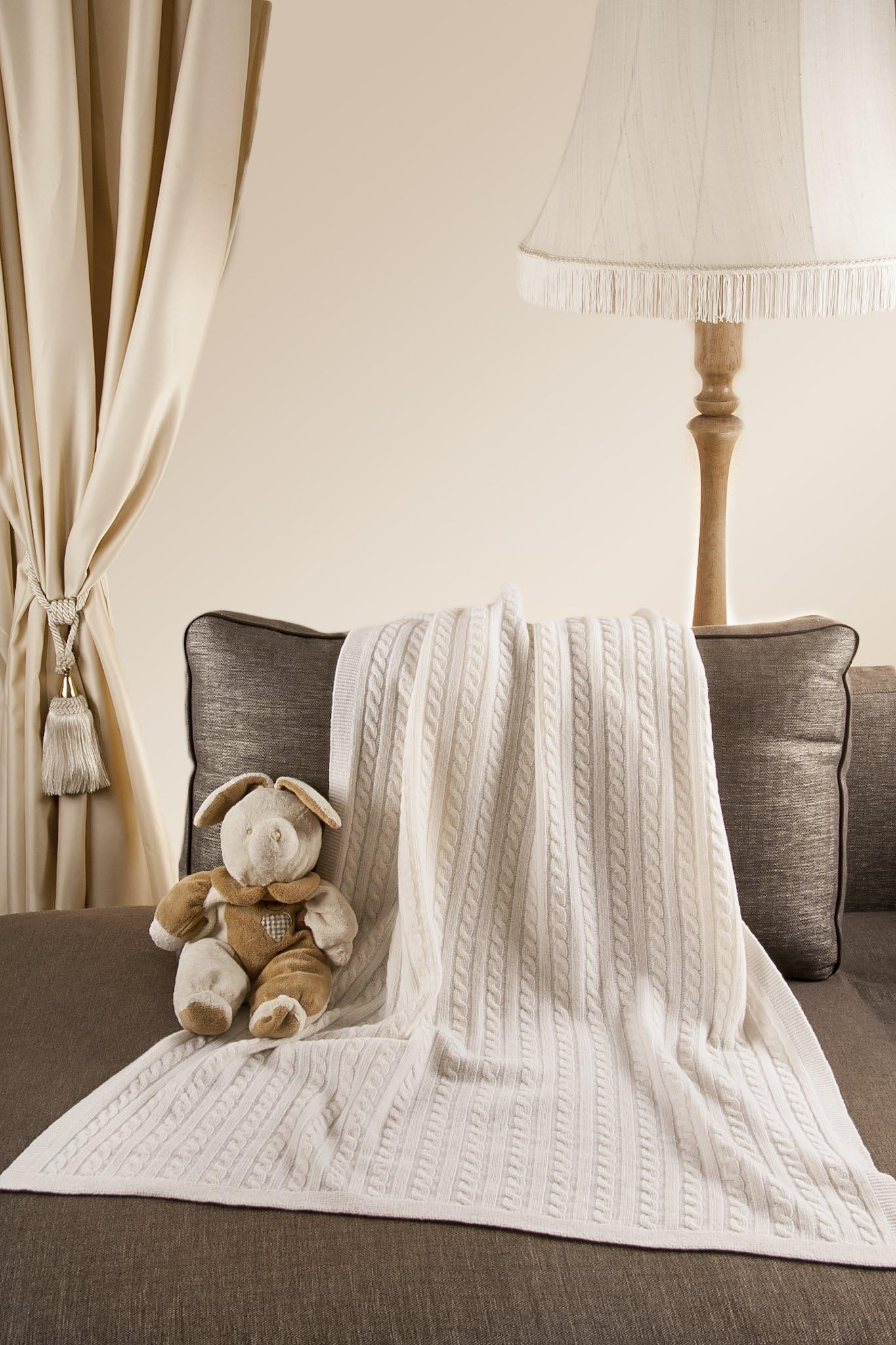 Handmade Brand New 2015/2016 Winter Season Edition, Extrafine Merino Wool, Luxury Quality, Super Warm and Soft Trow Blanket for Baby, 40"x31.5" (Classic Style, Ecru)