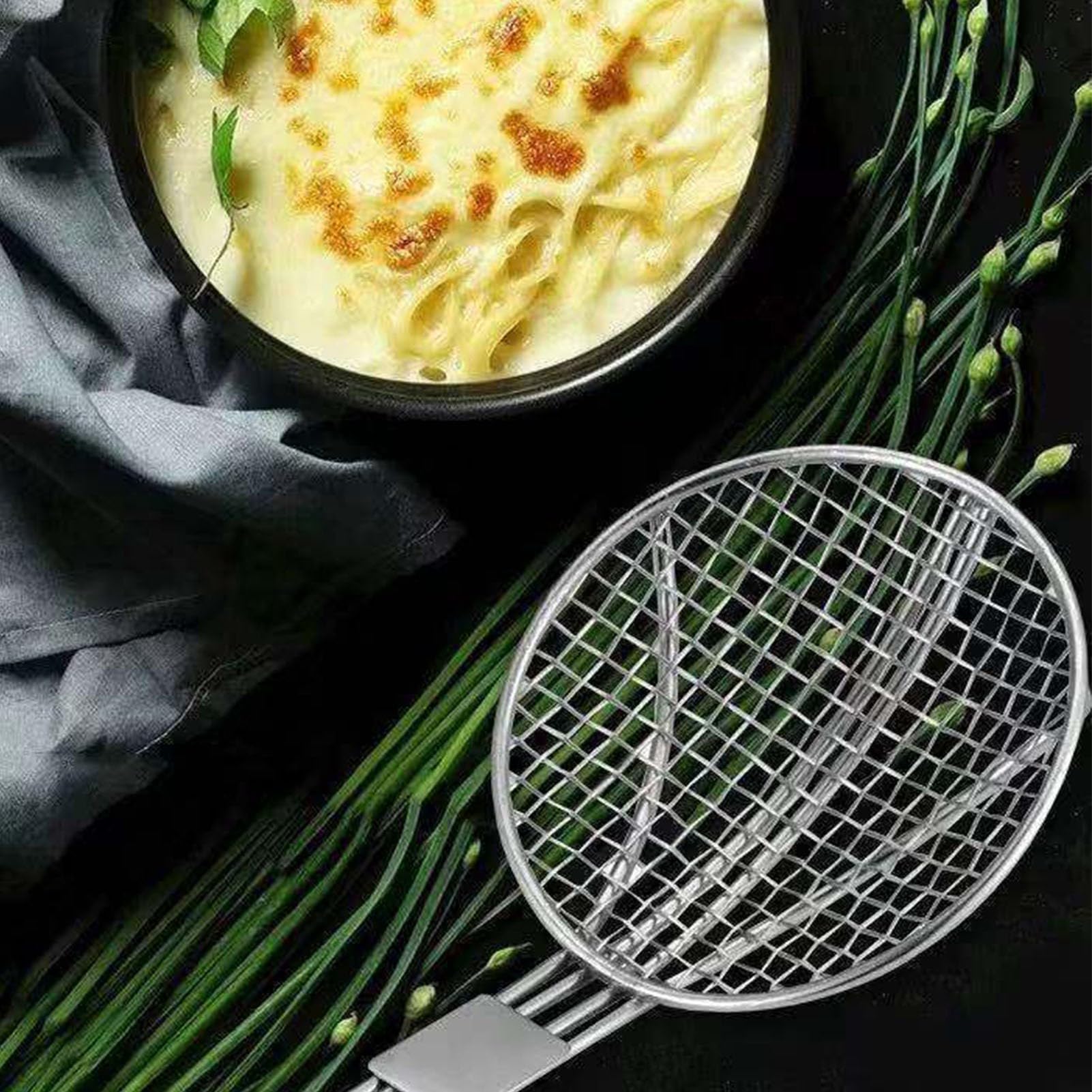 Cuillère D'écumoire à Long Manche, Cuillère D'écumoire de Cuisine en Acier Inoxydable 304, Louche à Mailles Fines avec Crochet pour la Cuisson de la Friture (20cm)