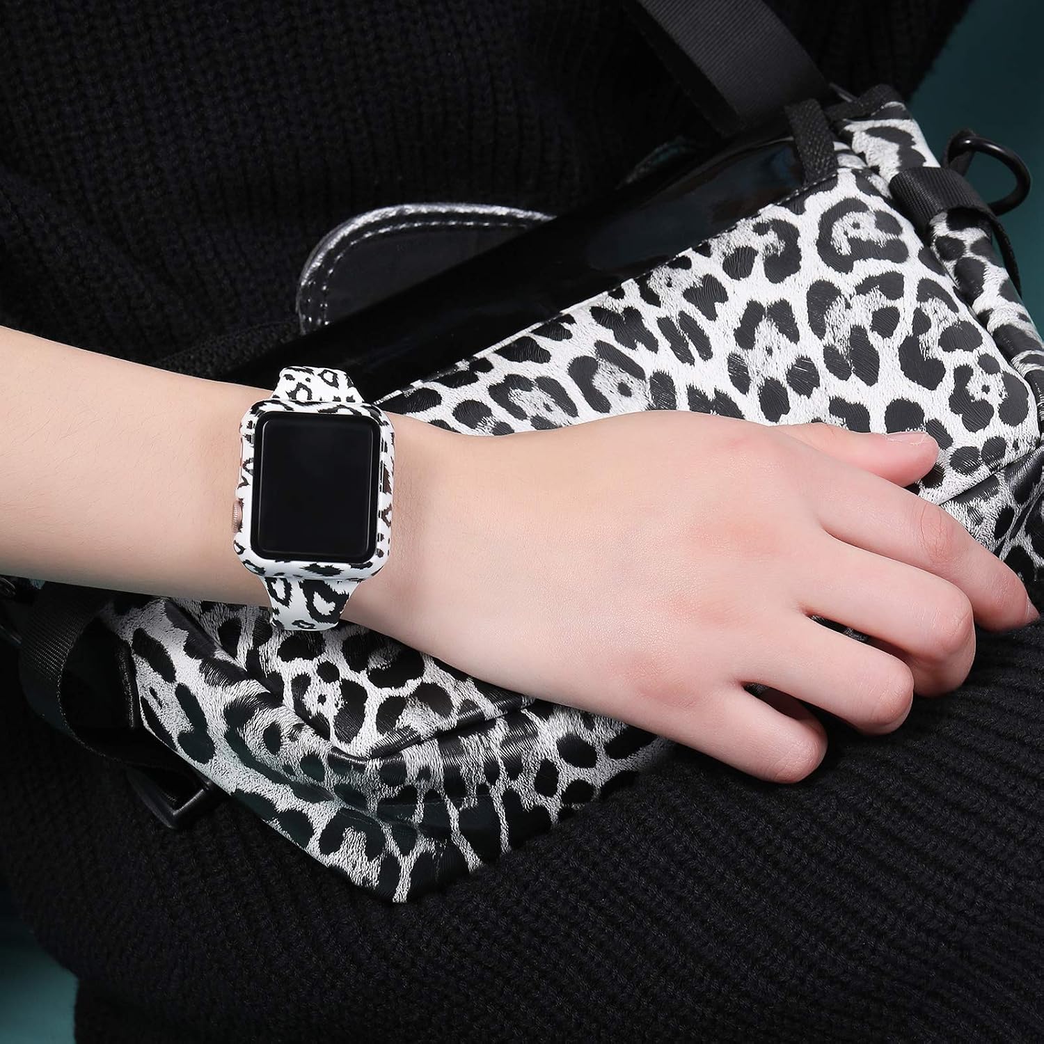 GEAK Leopard Pattern Compatible with Apple Watch Case 40mm Series 4 with Screen Protector, Fadeless Printed Pattern Full Coverage Defense Edge Hard Case For Apple Watch Series 6/5/4 40mm Black Leopard