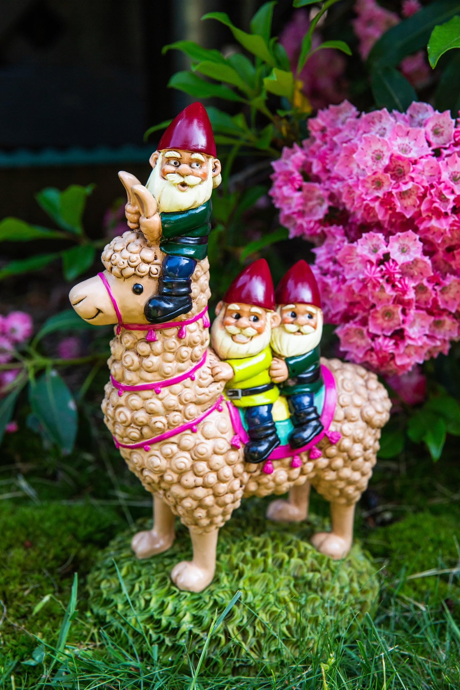 Amazon.com: BigMouth Inc Llama Garden Gnome Statue, Funny Outdoor  display picture 1