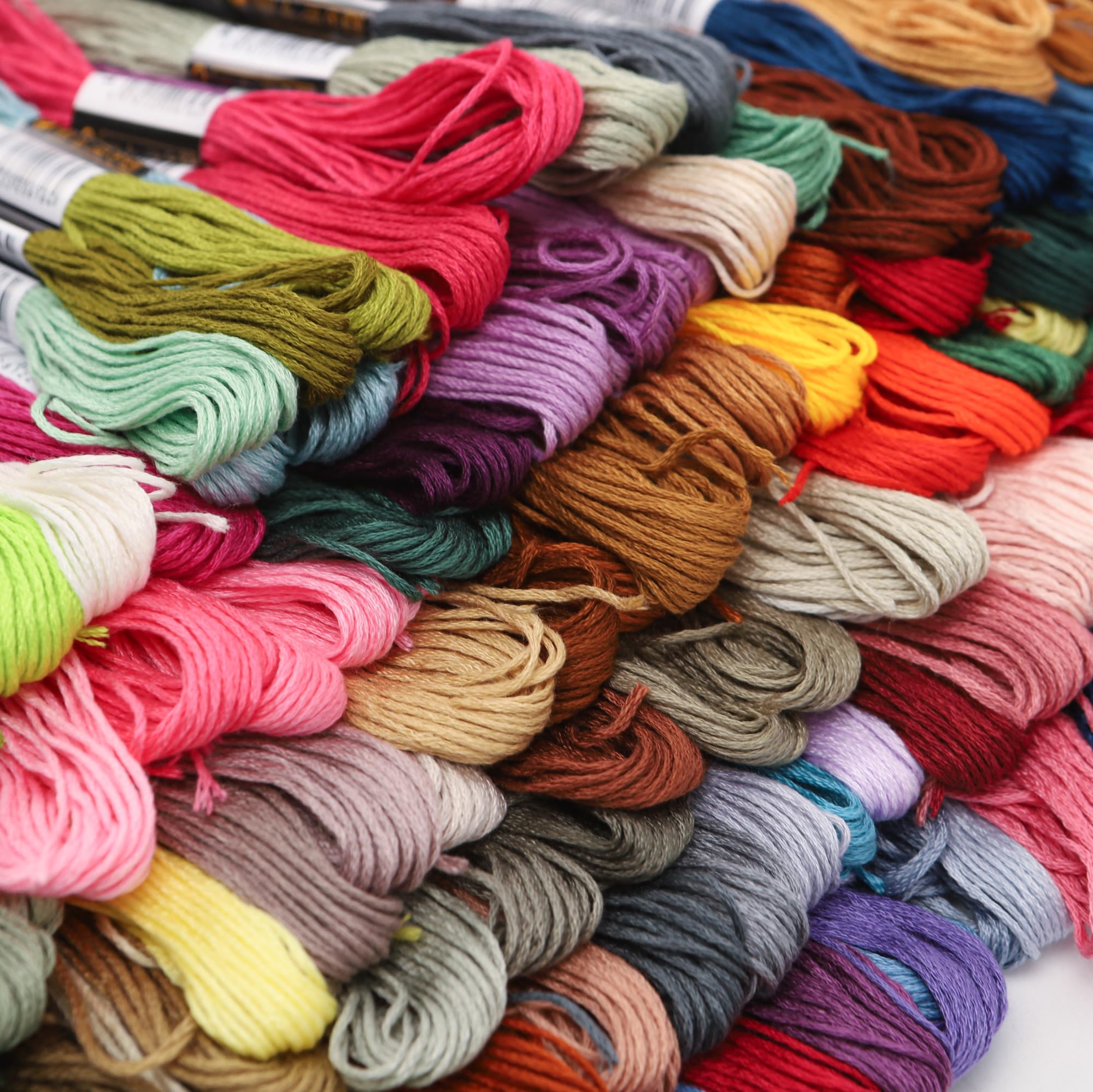 Stickgarn Kreuzstich-Stickgarn, Heimnähen, Bastelgarn, 8 Meter pro Strang, nicht wiederholende Farben, 50/100/150/200/447 Stück Stickgarn Set (Color : 447 Colors No Repeat)