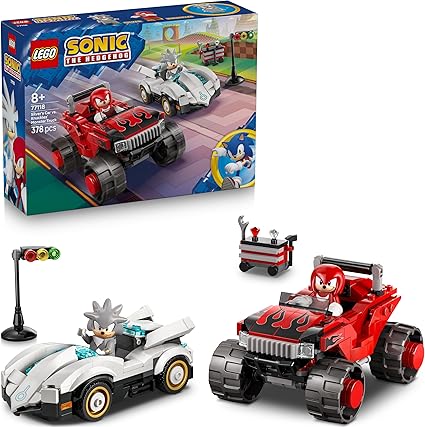 LEGO Sonic the Hedgehog Auto di Silver vs. Monster Truck di Knuckles Giocattolo - Include 2 Minifigure e 2 Chaos Emeralds - Idea Regalo per Gamer, Bambini e Bambine da 8 Anni in su - 77118