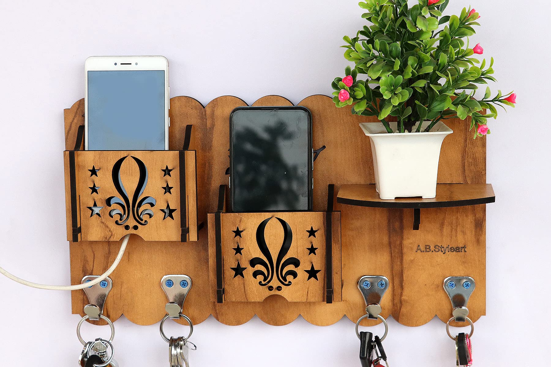 AB STYLEART 120 Key Holder with Mobile Charging Spot for Home decorative gift item 4 Big Hooks,Golden Brown,1 Piece.