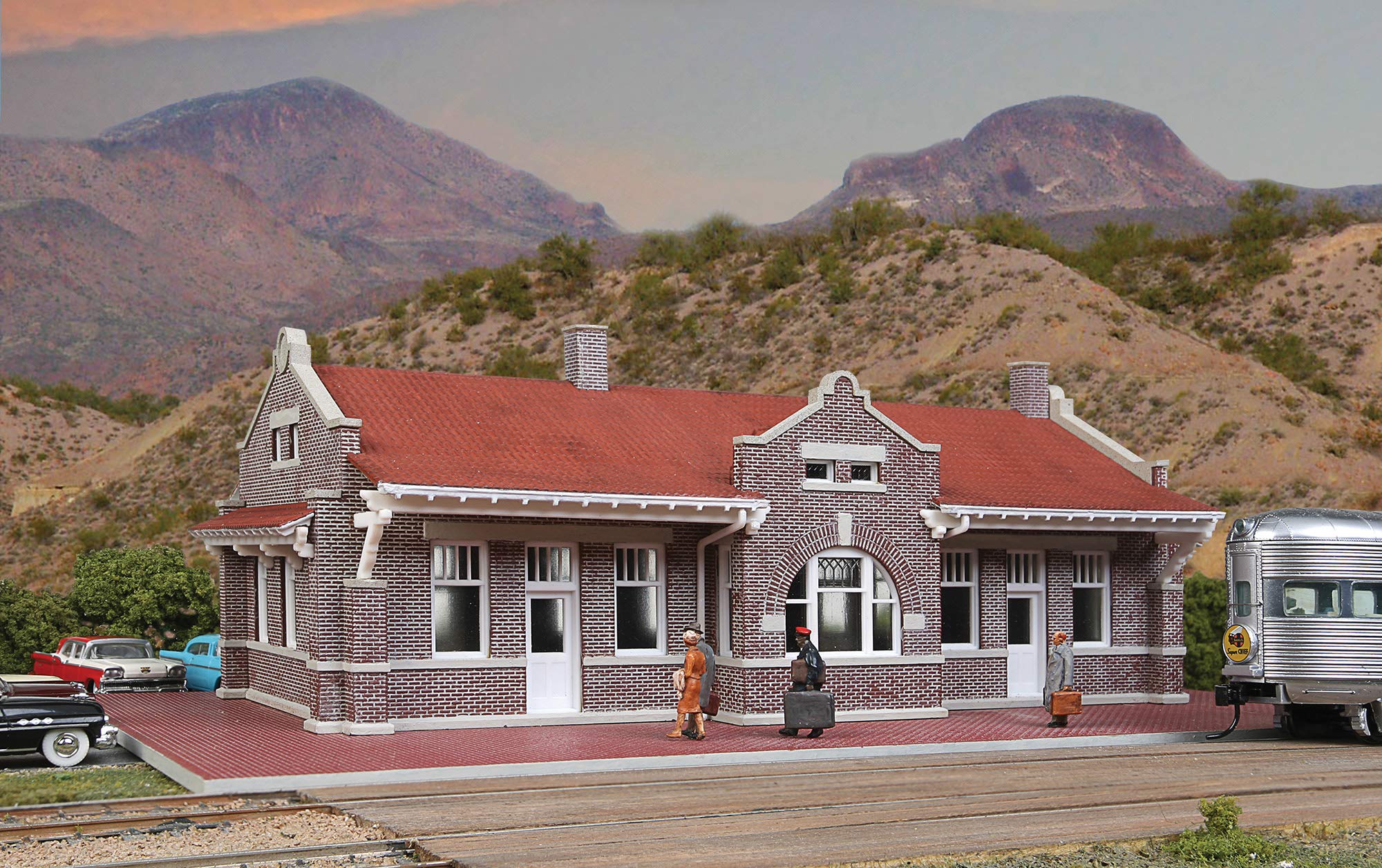 CornerstoneWalthers Brick Mission Style Depot Train