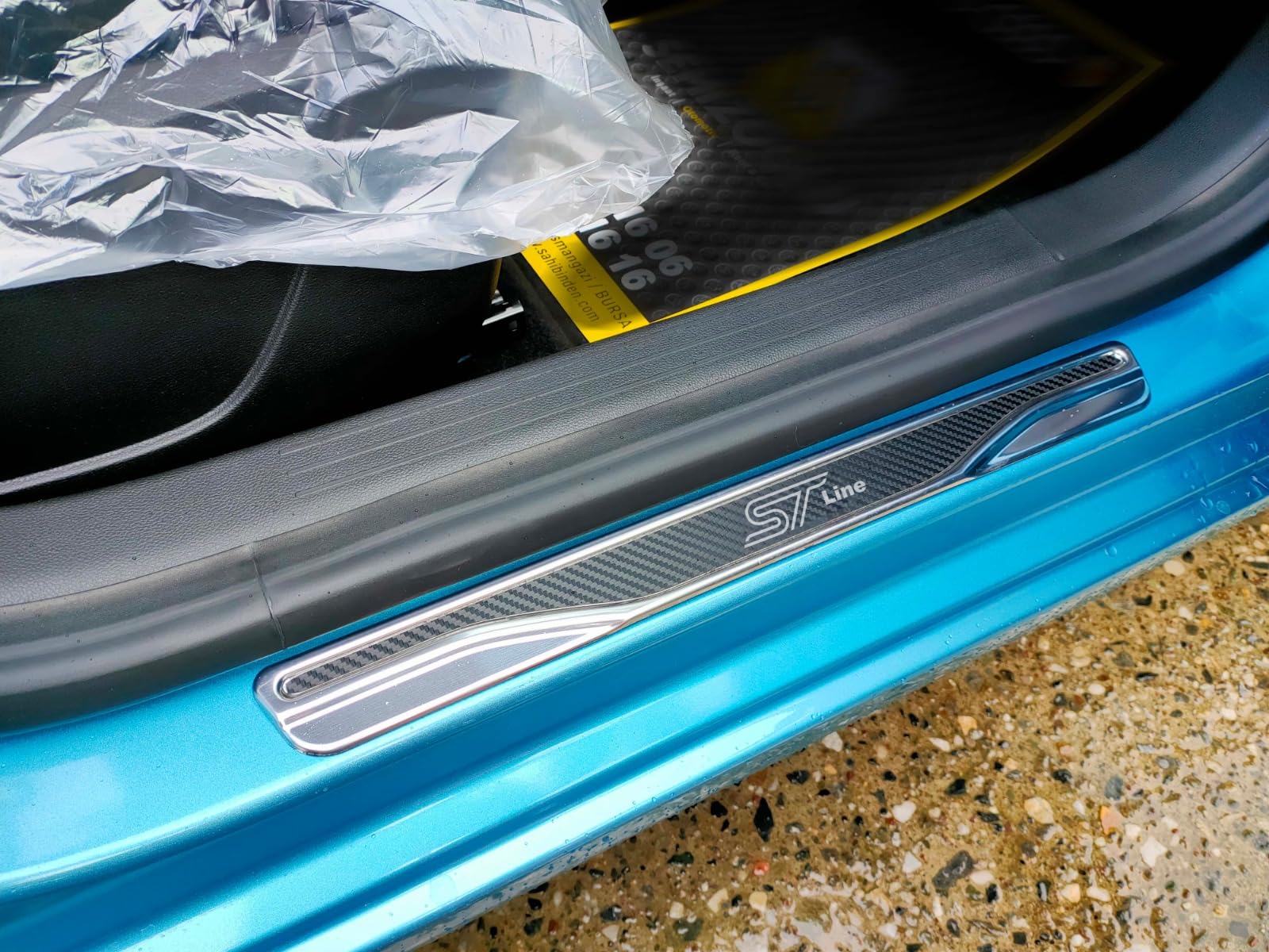 4 piezas protectores de umbral de puerta ST Line para coche para Ford Focus, Fiesta, Mondeo, Escape, Edge, Ecosport, Kuga, placas de protección de carbono y cromo, protección de umbral, accesorios de
