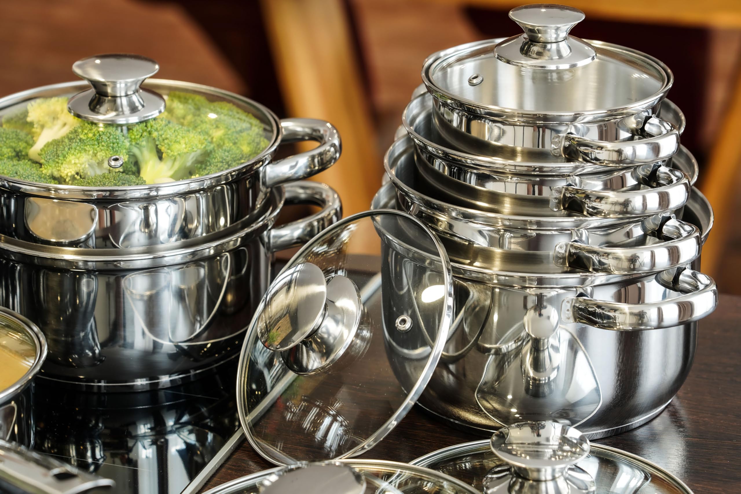 KOPF Topfset Janina 19-teilig aus Edelstahl, Induktion-Kochtopf-Set, 7X Töpfe, 1x Spargelotpf, 1x Stielkasserolle, 2X Sieb und 8X Glasdeckel