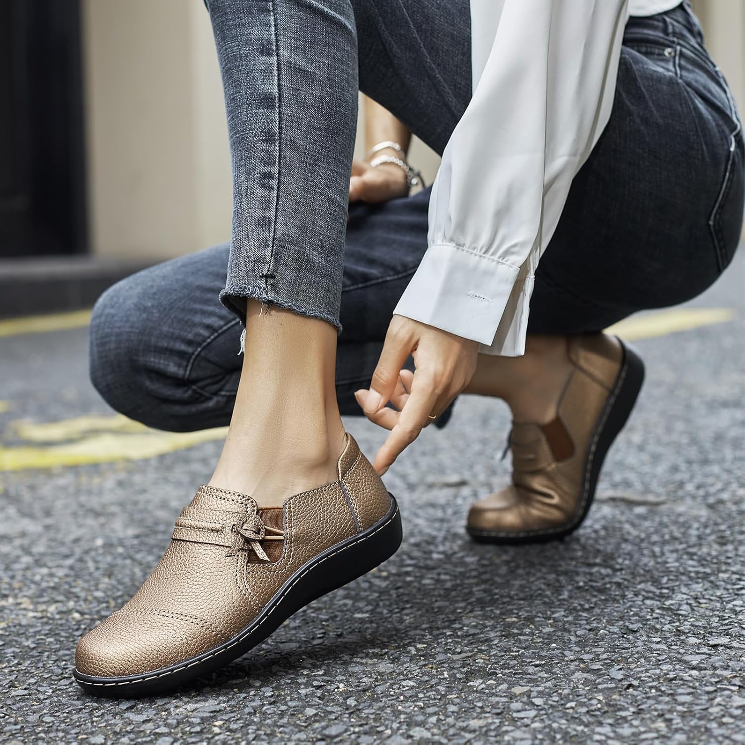 LAZYPOP Women's Classic Comfort Leather Loafers Cute Slip-Ons Casual Dress Shoes Lightweight Walking Flats Everyday Work Shoes